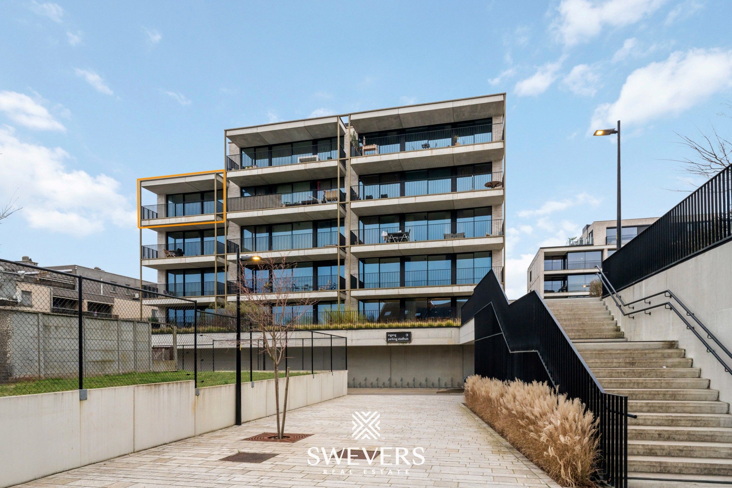 Modern 2-Slaapkamerappartement met Terras in Beringen foto {{pictureIndex}}