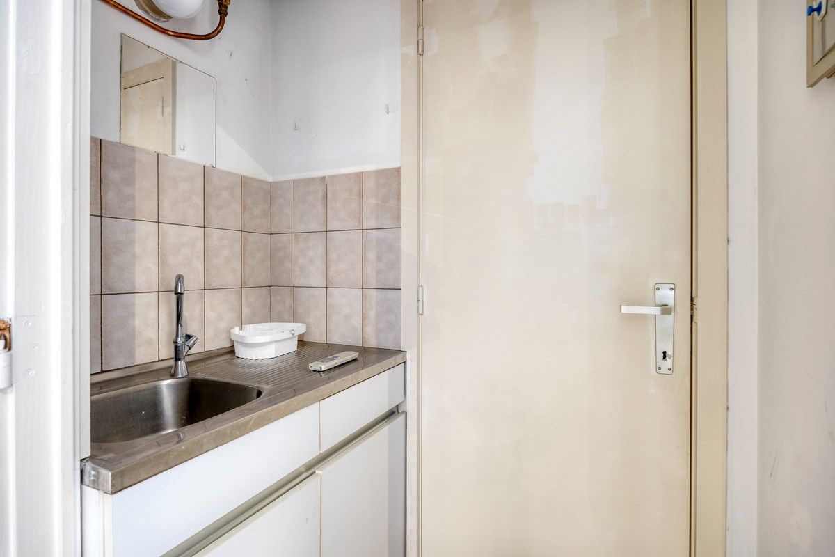 Gunstig gelegen handelsruimte van 37 m² in gallerij "Laarcenter". foto 5