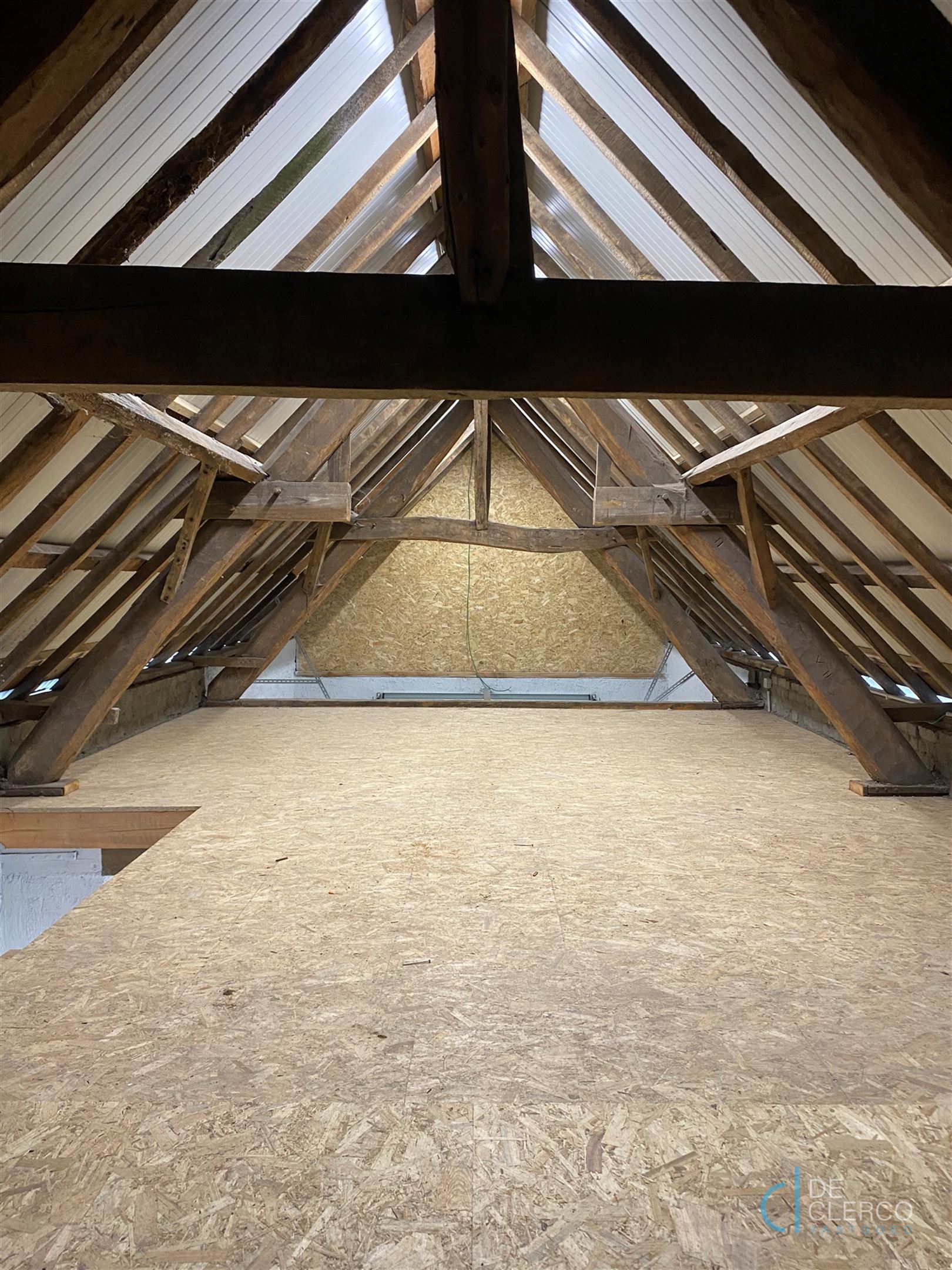 Modern gerenoveerde woning met tuin én garage in Lochristi!  foto 15