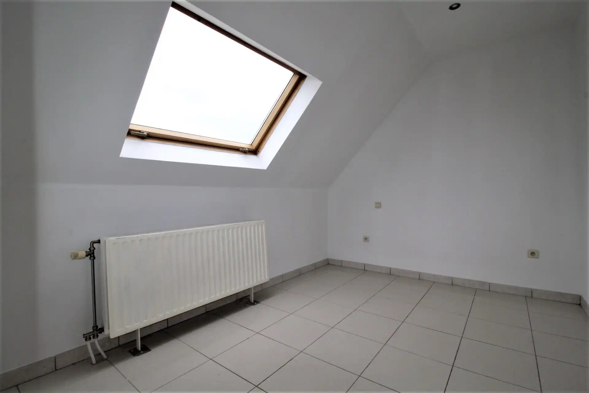 Dakappartement met 1 slaapkamer te huur in Brakel foto 7