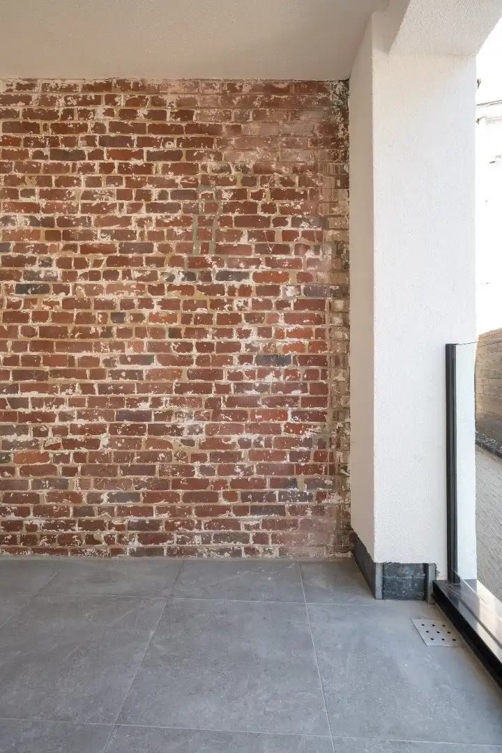 Prachtig 2 slaapkamer appartement in hartje Kortrijk foto 12