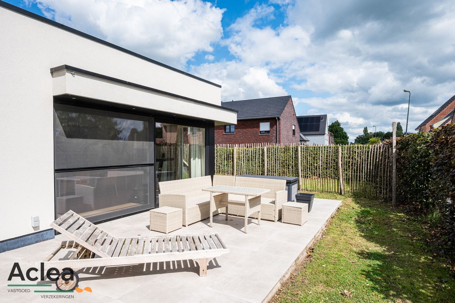 Stijlvolle, ruime woonst op een mooi perceel foto 30