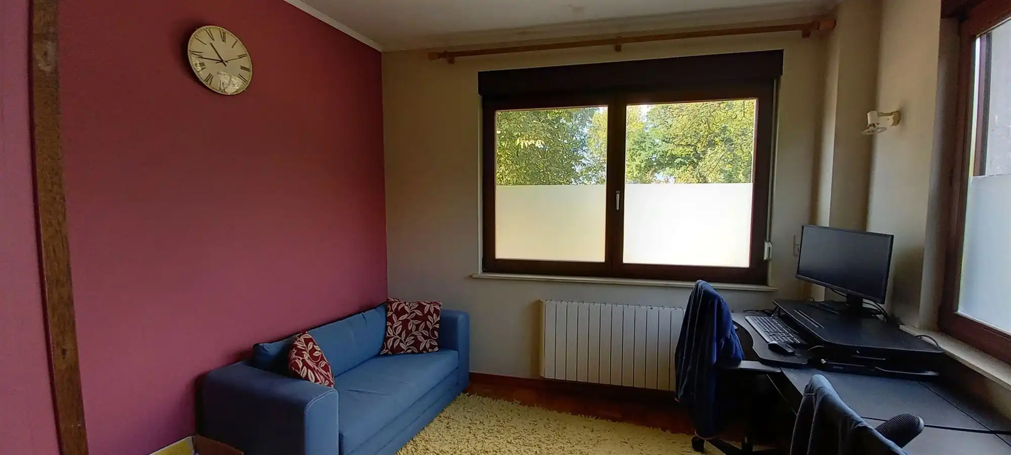 Aangename 3-gevel woning met tuin foto 17
