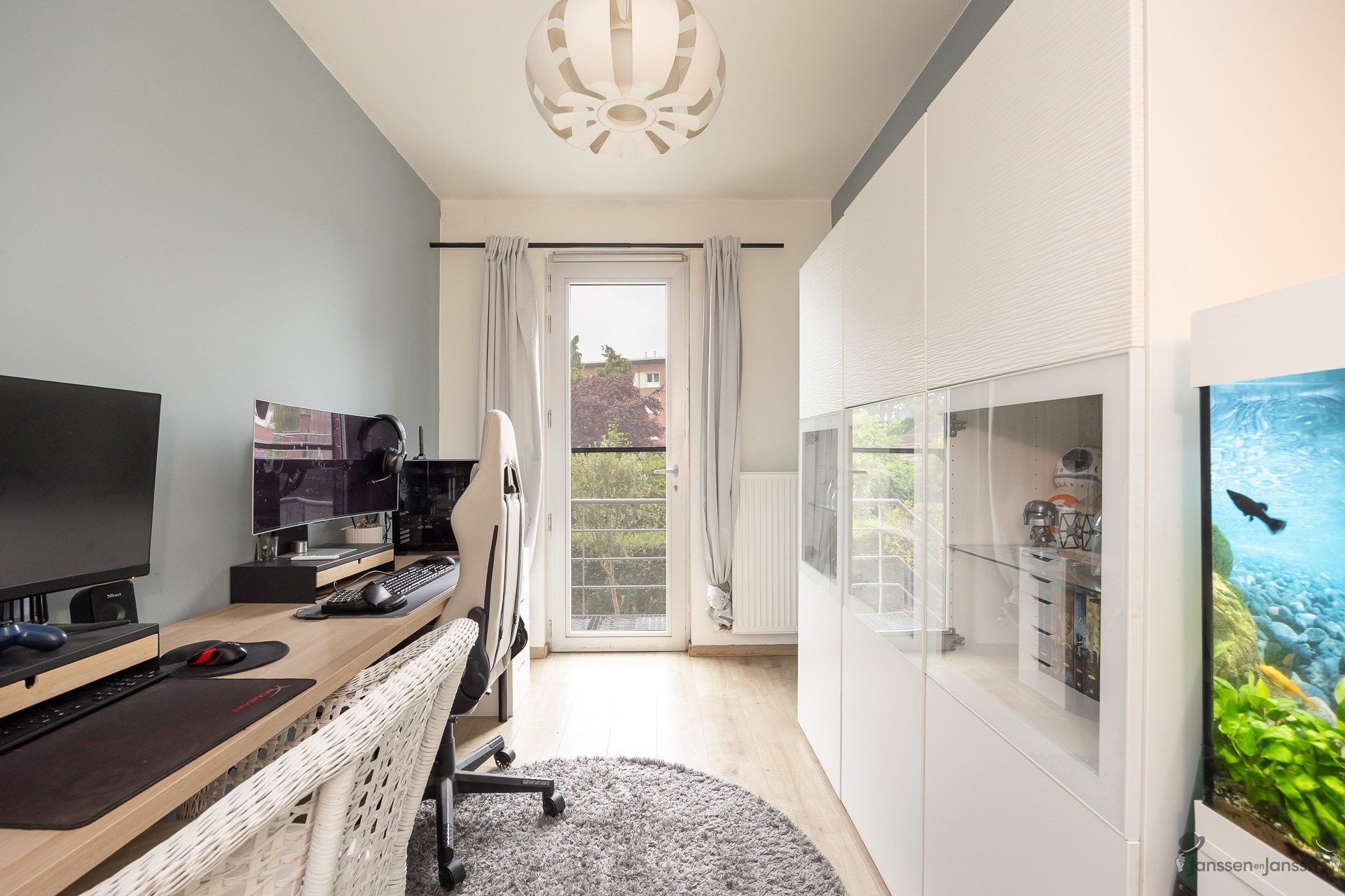Instapklaar ruim gelijkvloersappartement met tuin. foto 12