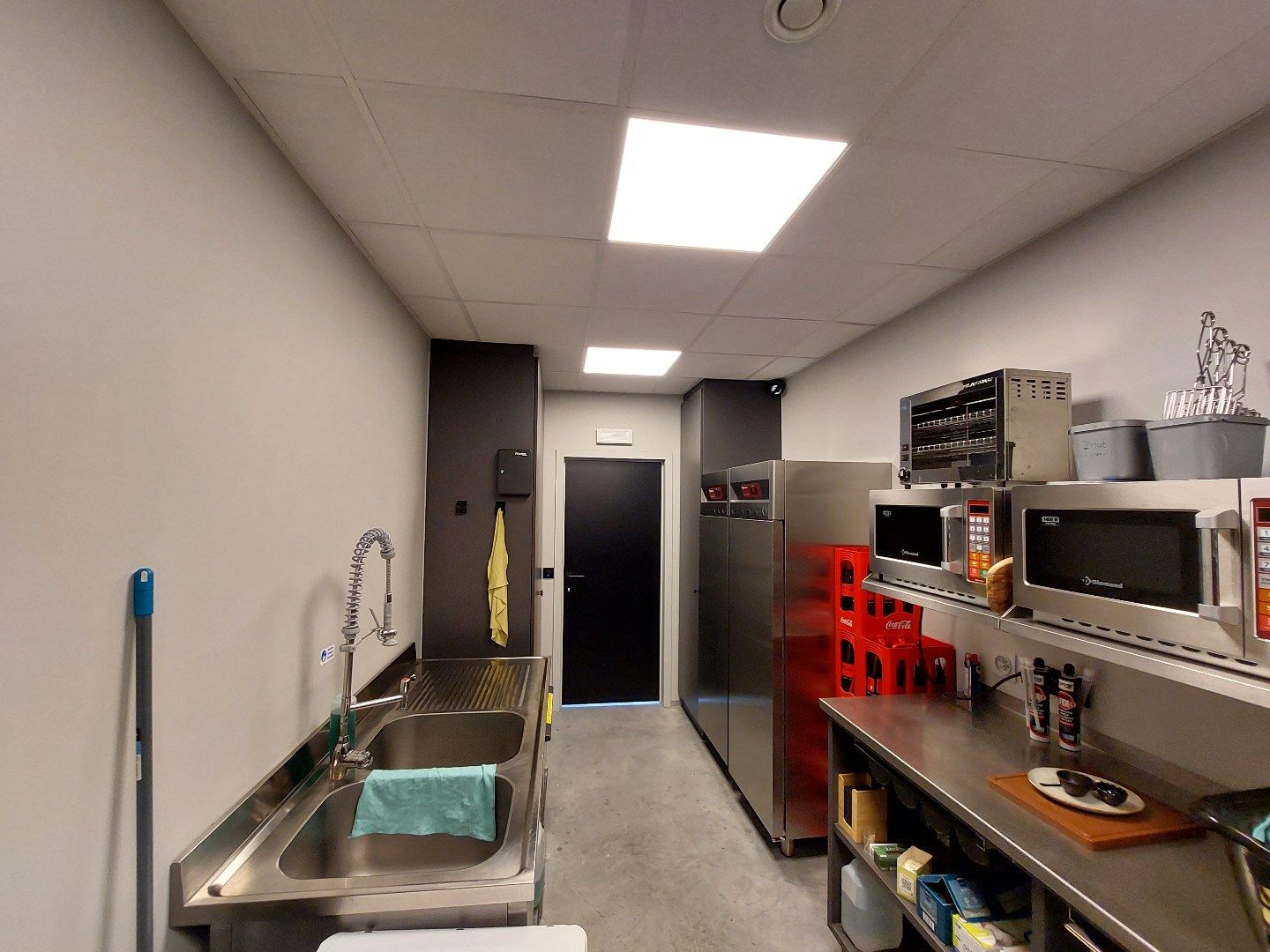 Commercieel gelegen showroom / kantoor van 276m² - nieuwbouw foto 10