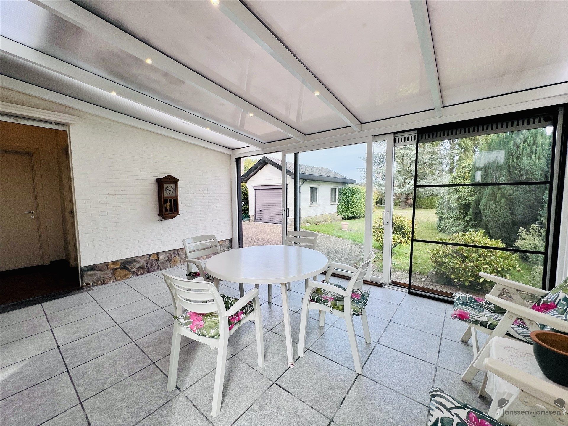 Te renoveren villa op 800m² foto 12