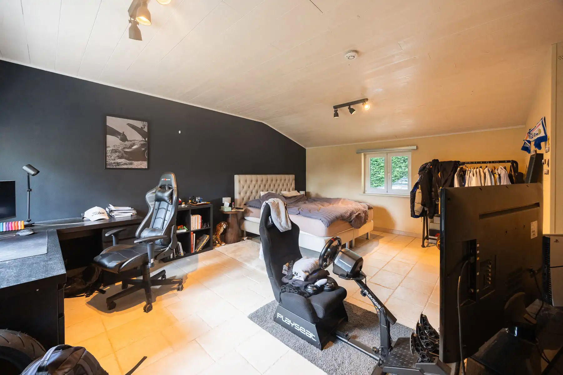 Gerenoveerde energiezuinige villa met adembenemende vijver foto 26