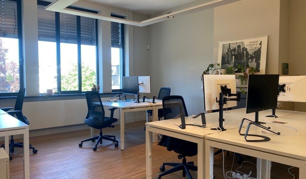 Gemeubelde kantoren in statig herenhuis aan R40 in Gent foto 5