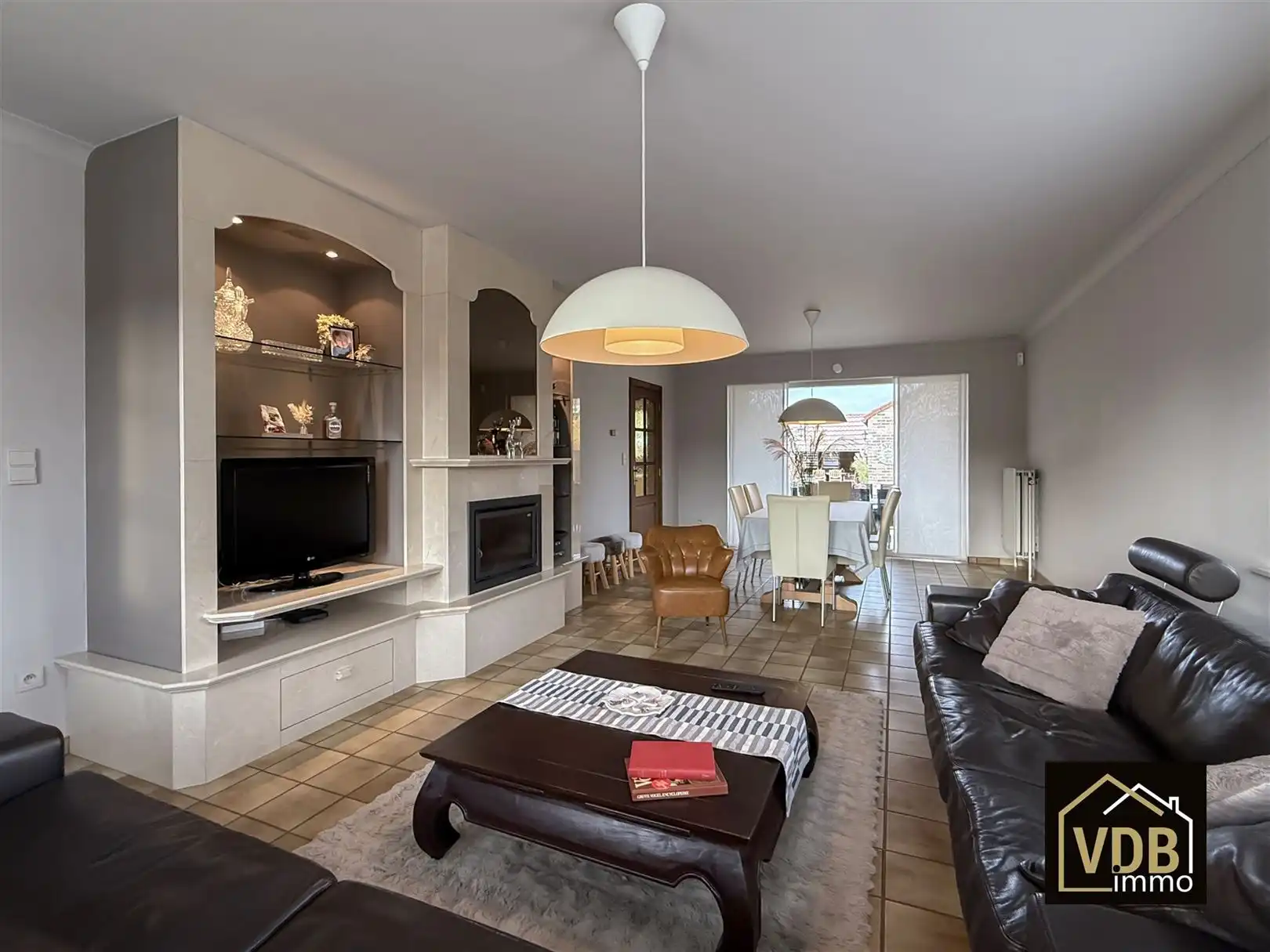 Instapklare halfopen bebouwing met 3 slaapkamers foto 38