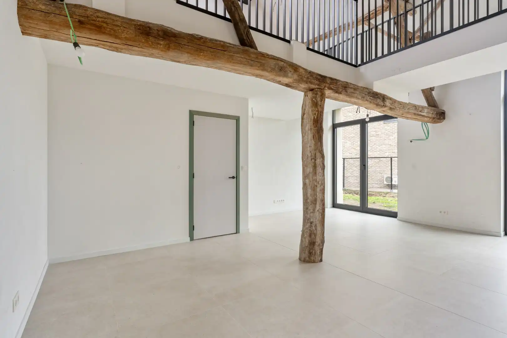 Exclusieve woning in volledig heropgebouwde hoeve op een perceel van 4a60ca!  foto 14