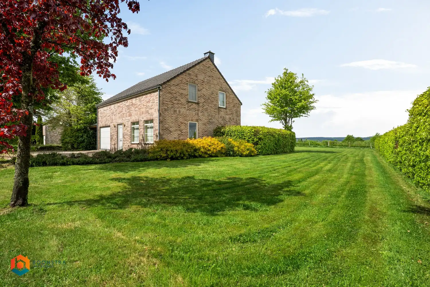 Hoofdfoto van de publicatie: Instapklare woning met 4 slpkrs op perceel van 1122m² in regio Waimes