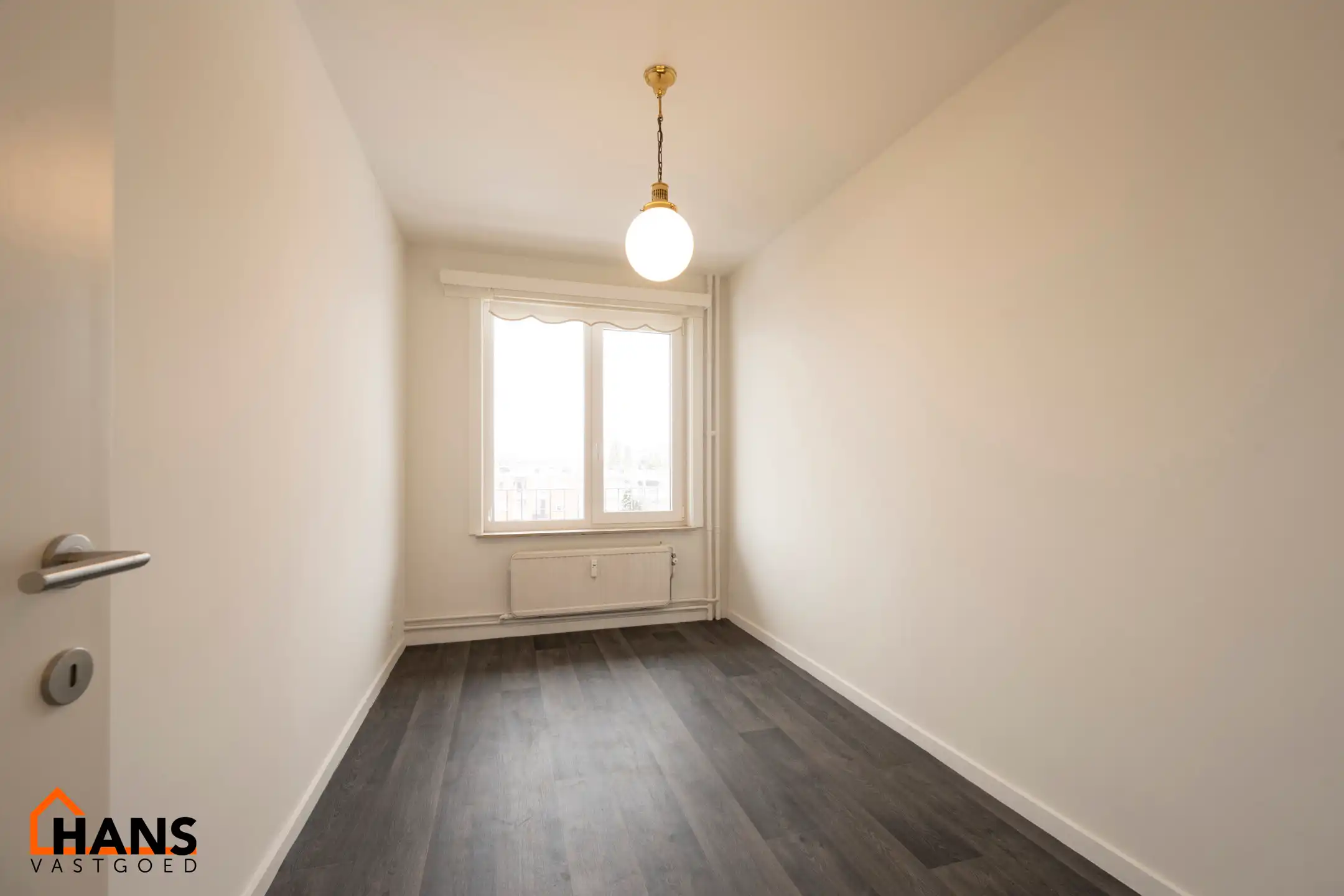 Gerenoveerd appartement met garage foto 10