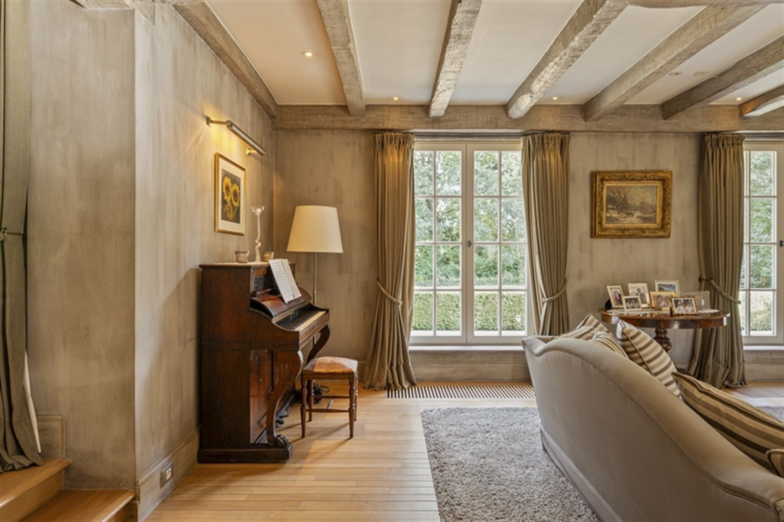 Kom binnen, kom dromen: royale eigendom op 3057 m² foto 9
