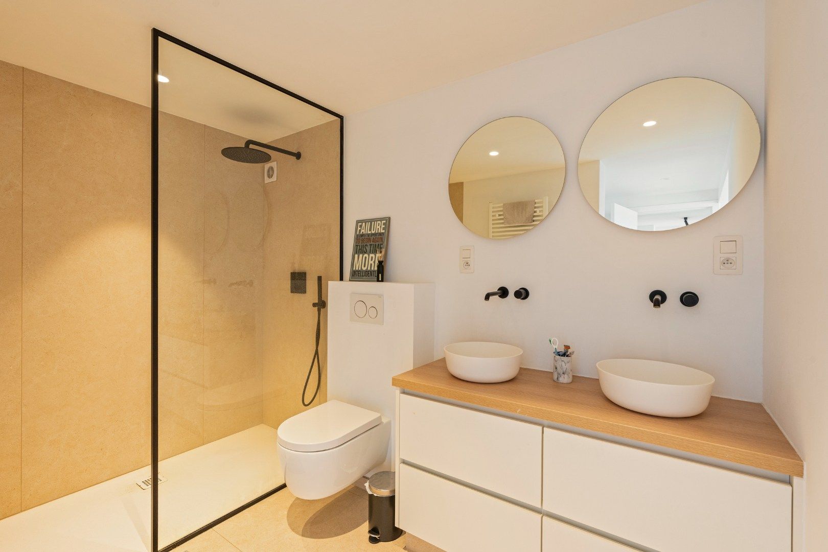 instapklaar luxe 3-slaapkamerappartement met groen uitzicht en autostaanplaats foto 19