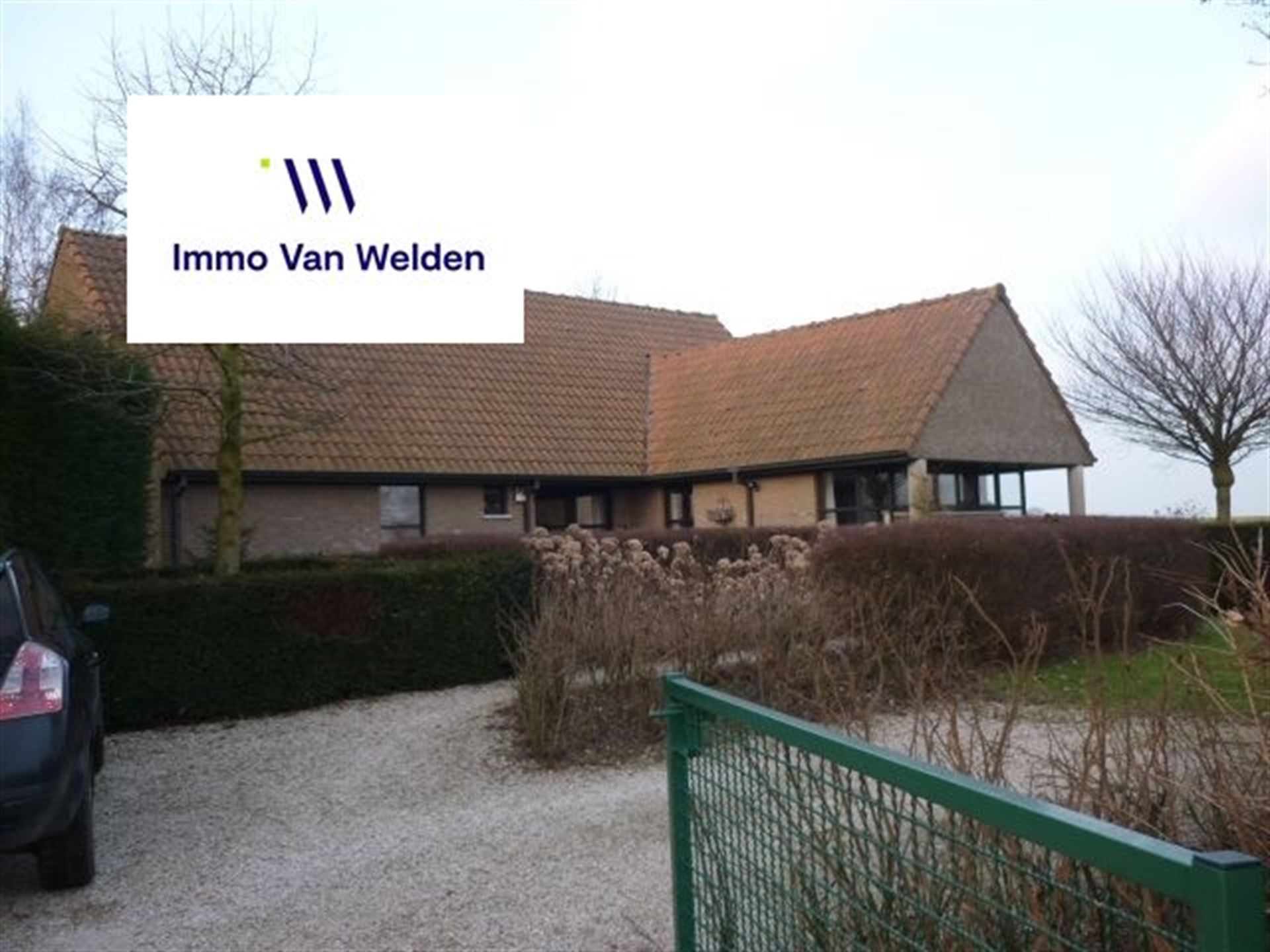 Prachtige gelegen villa te Kruisem in zeer rustige omgeving foto 2