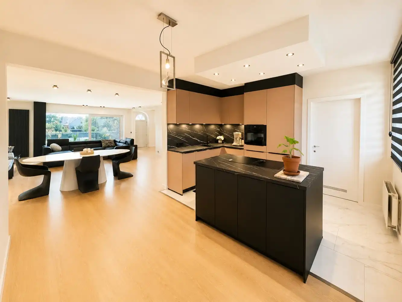 Exclusief wonen in het hart van Zutendaal – 170 m² wooncomfort met splinternieuwe designkeuken foto 6
