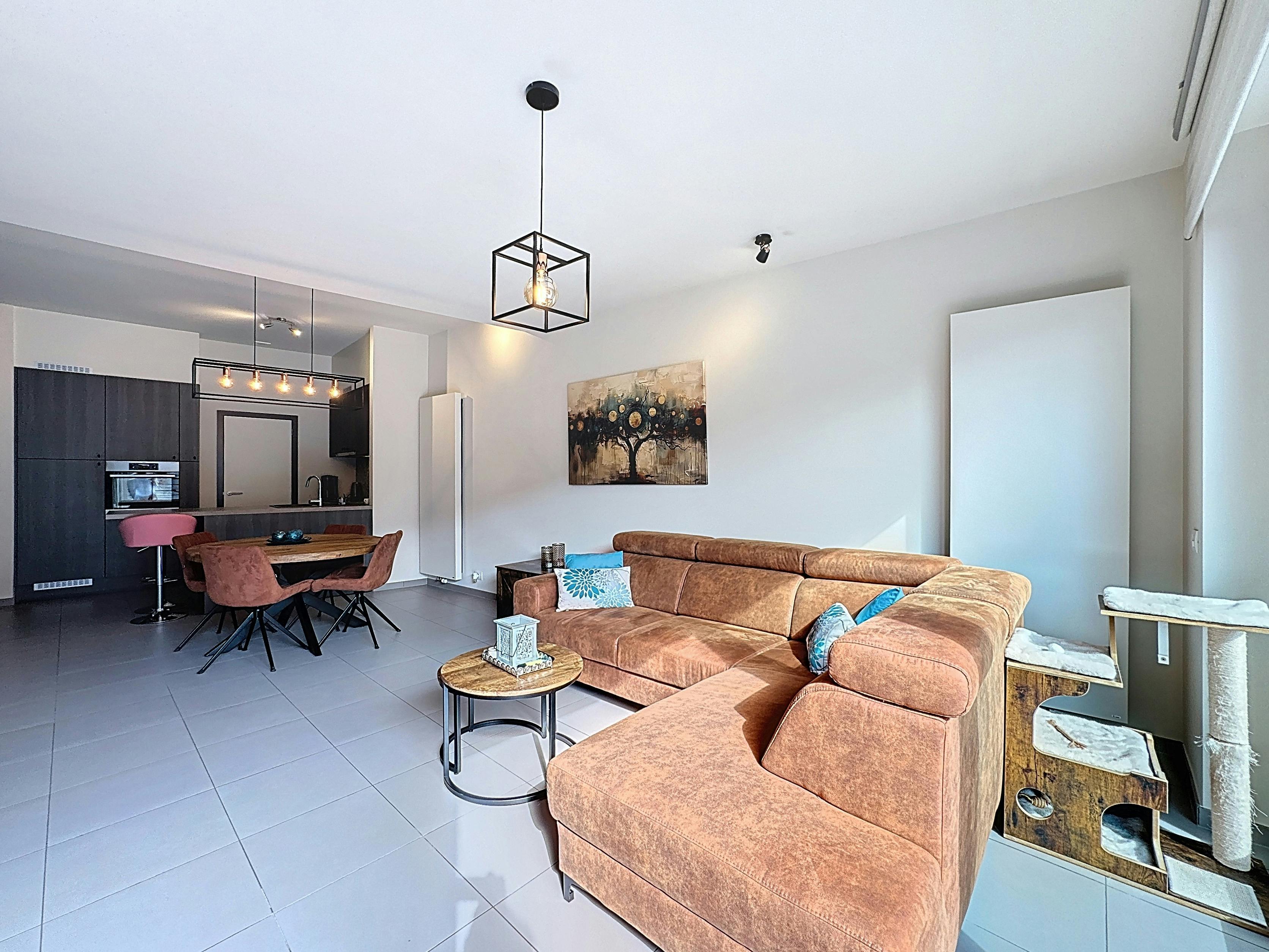 Recent appartement met zonnige tuin te koop in centrum Heist foto 5