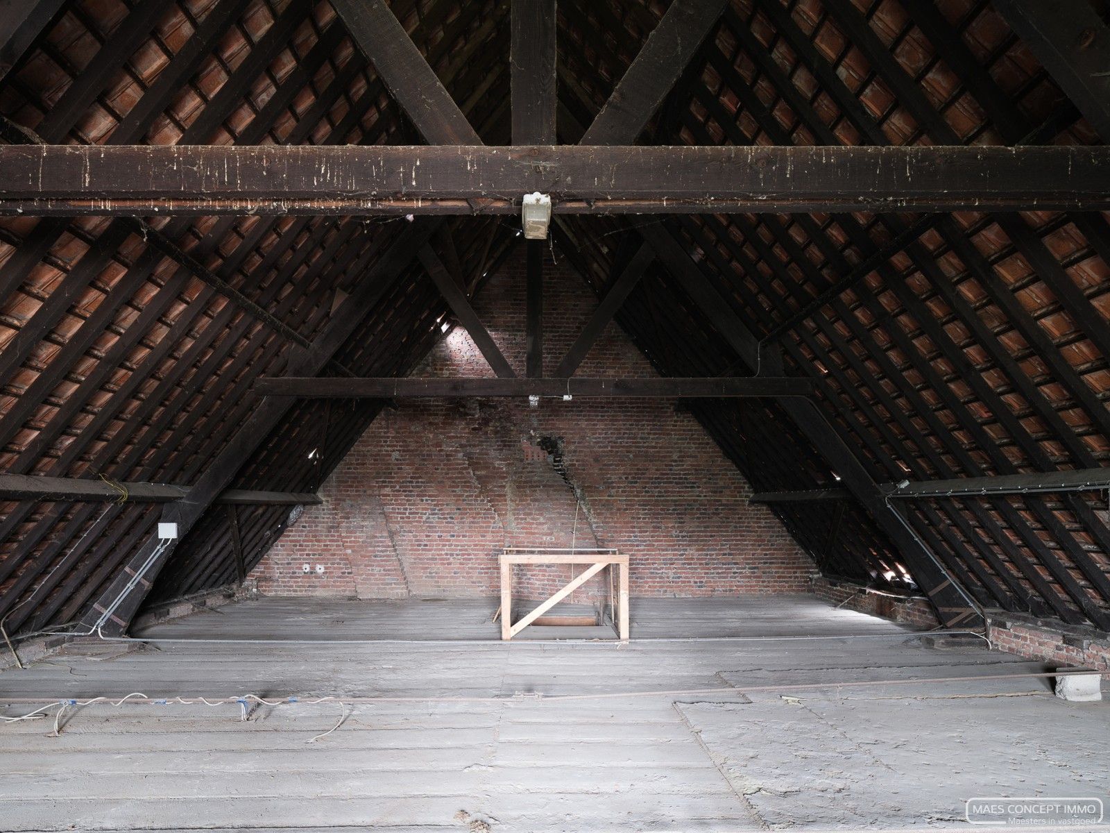 Unieke te renoveren burgerwoning in Kaster foto 26