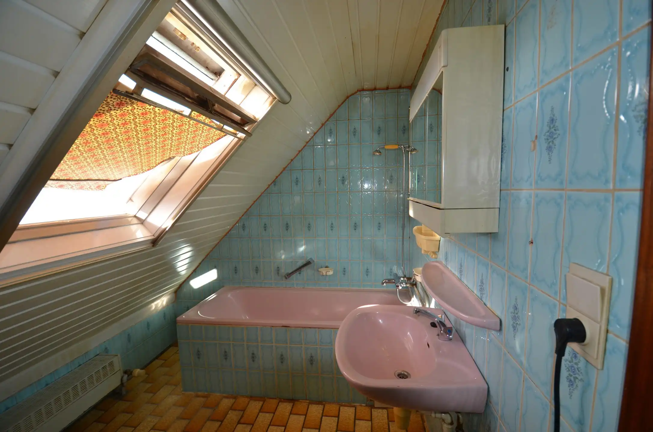 Te renoveren woning op zeer rustige ligging foto 16