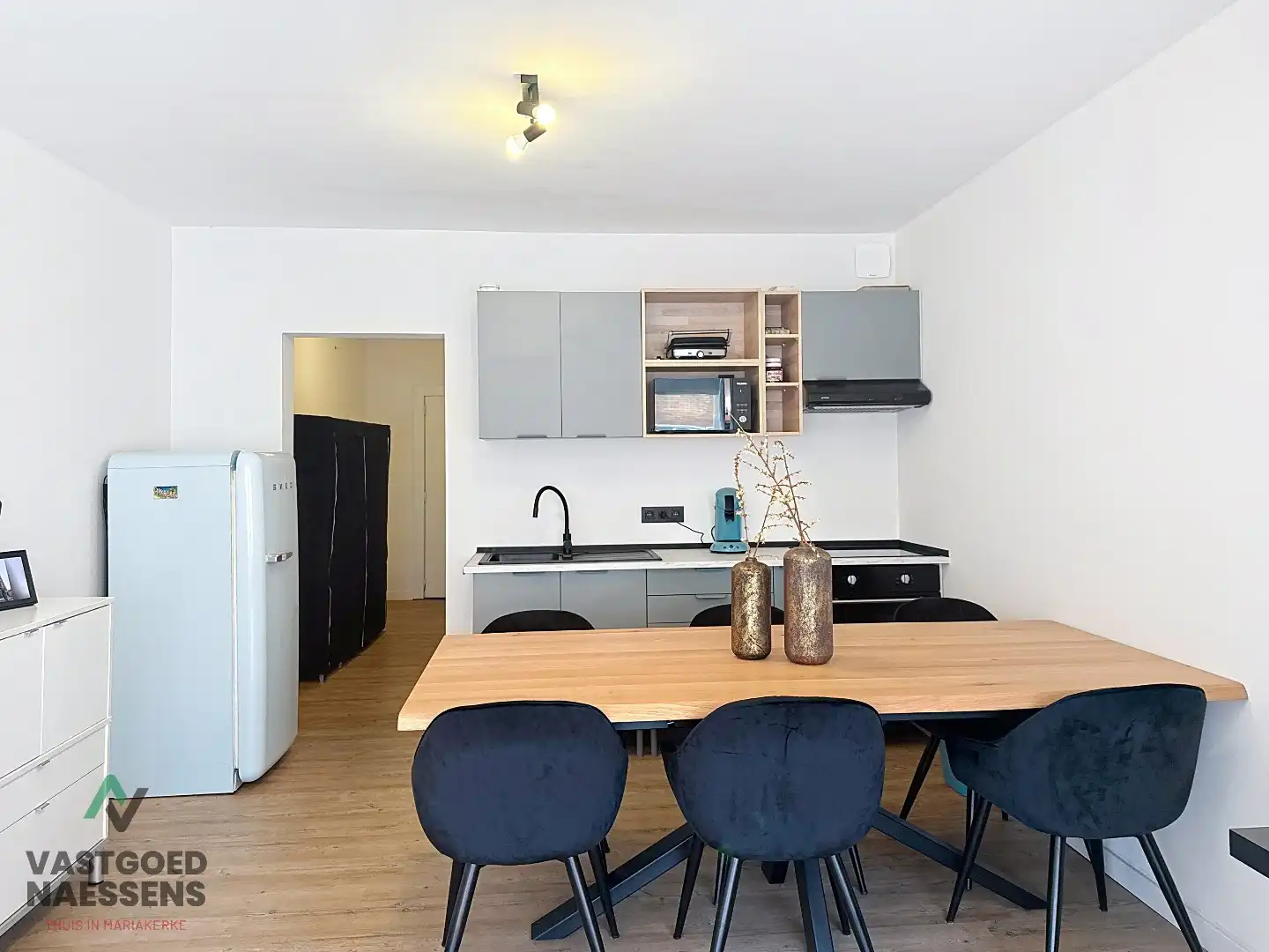 GERENOVEERDE STUDIO MET ZIJDELINGS ZICHT OP ZEE foto 2