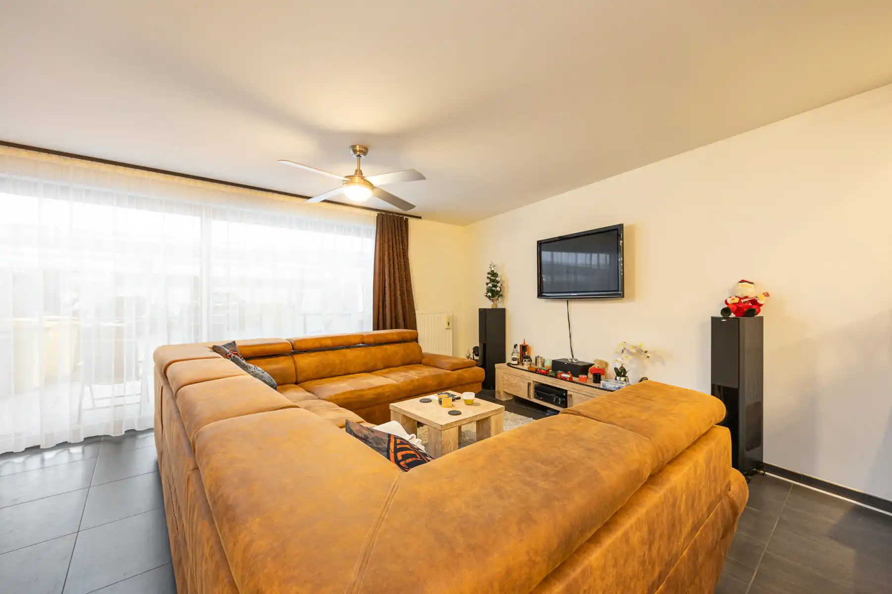 Instapklaar gelijkvloers appartement (97 m²) + parkeerplaats foto 13