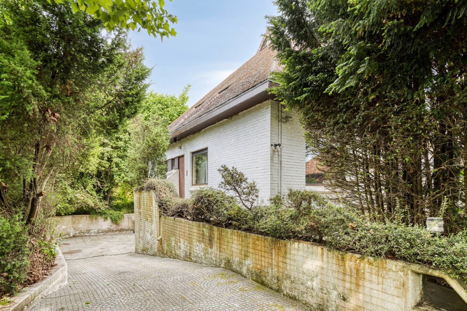 Ruime gezinswoning met 5 slaapkamers, praktijkruimte en dubbele garage in Kessel-Lo – EPC 337 kWh/m² – bewoonbare oppervlakte ca. 301 m² foto 3