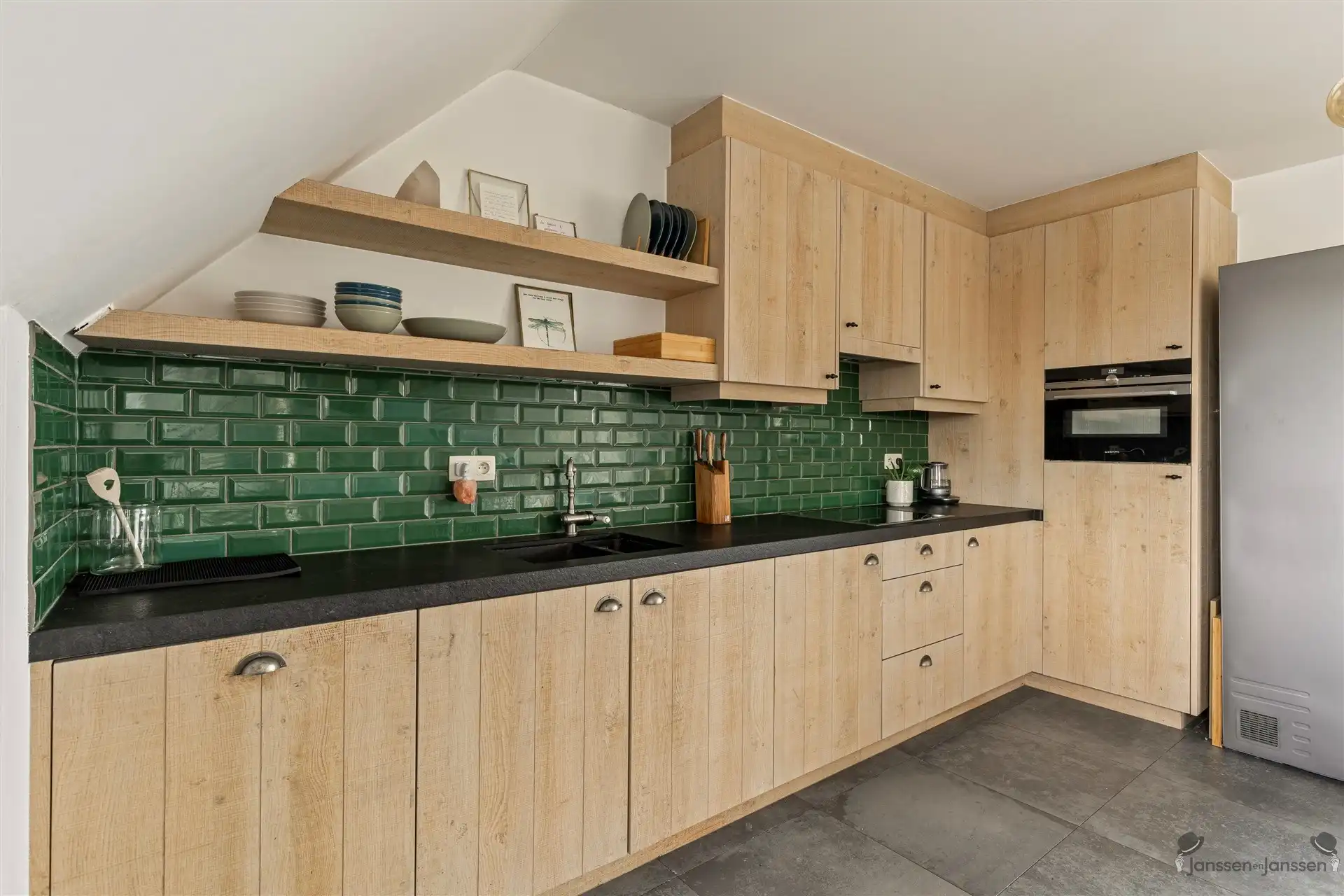 Ruim nieuwbouw appartement met 2 slaapkamers (bemeubeld)  foto 8