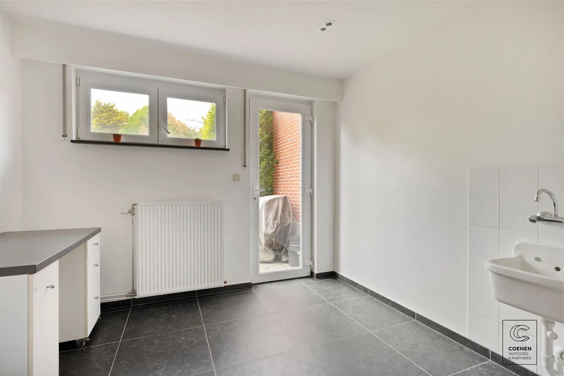 Instapklare bel-étage van 180 m² met 3 slpk's te Ekeren! foto 19