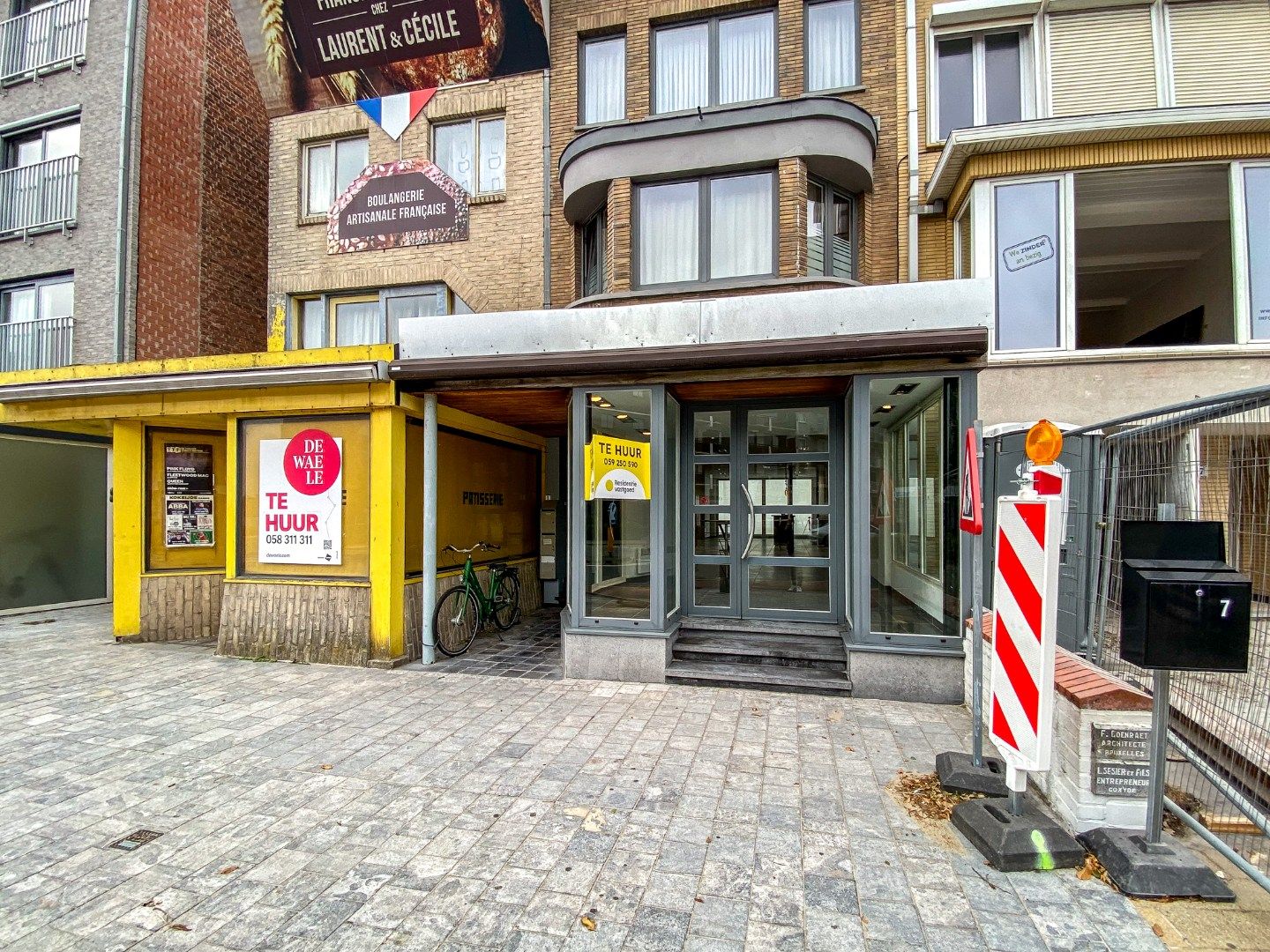 Goed gelegen winkelruimte / kantoorruimte in het centrum van Koksijde-Bad.  foto 19