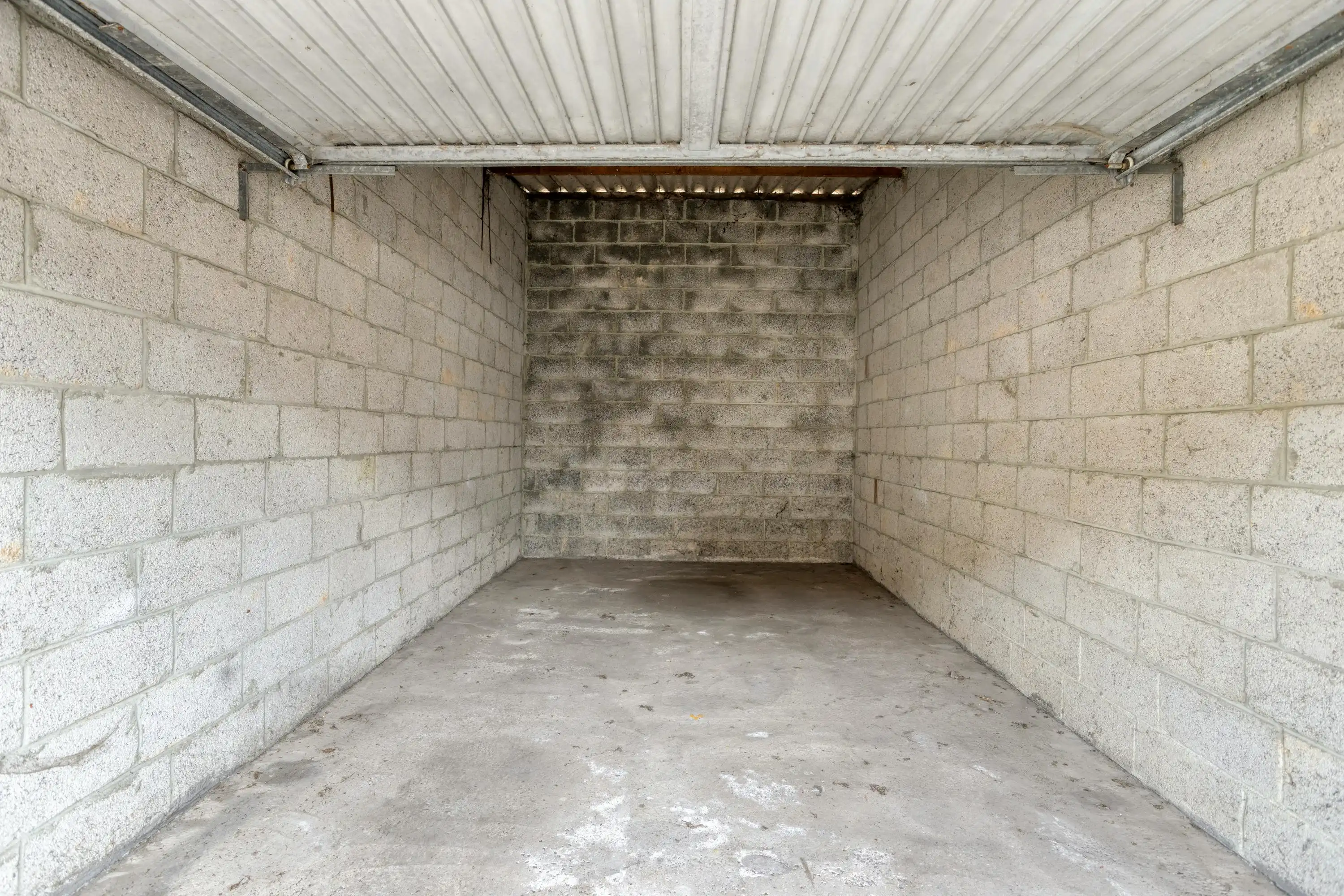 Instapklaar 2-slaapkamer appartement te koop in Avelgem foto 10