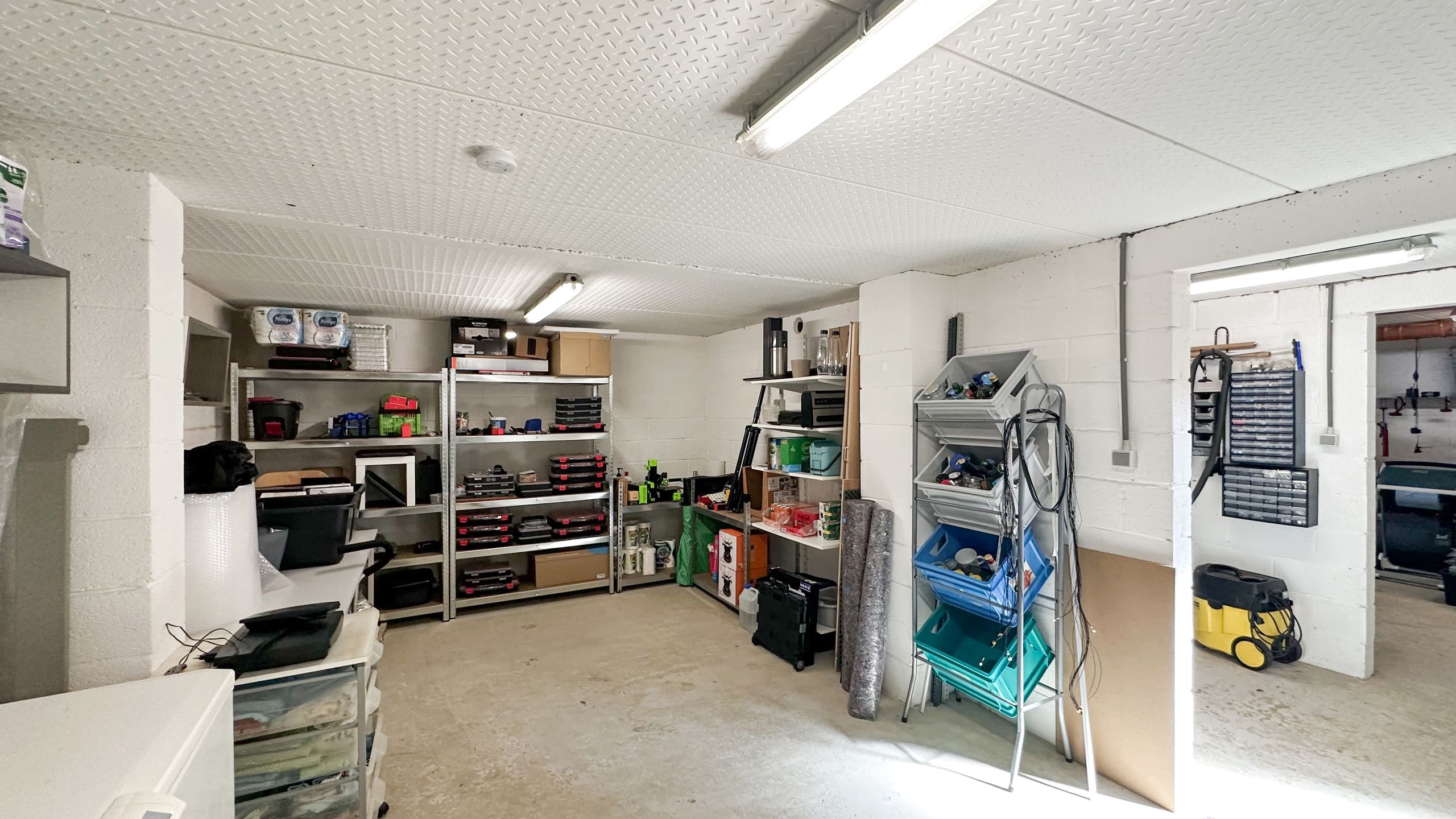 Praktisch ingedeelde woning met grote tuin en 4 slaapkamers! foto 39