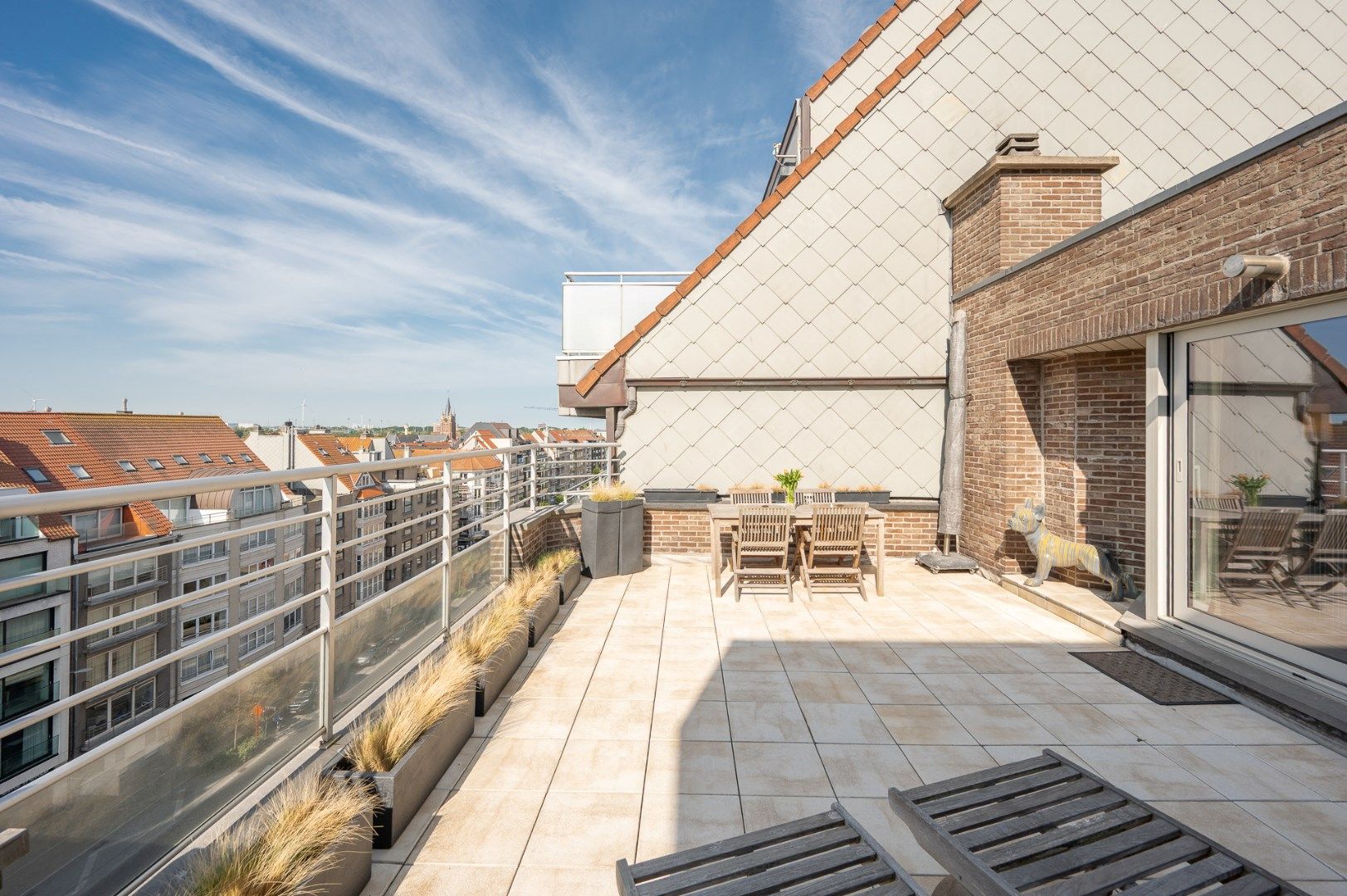 Instapklare studio met 2 uitzonderlijke zonneterrassen. foto 11