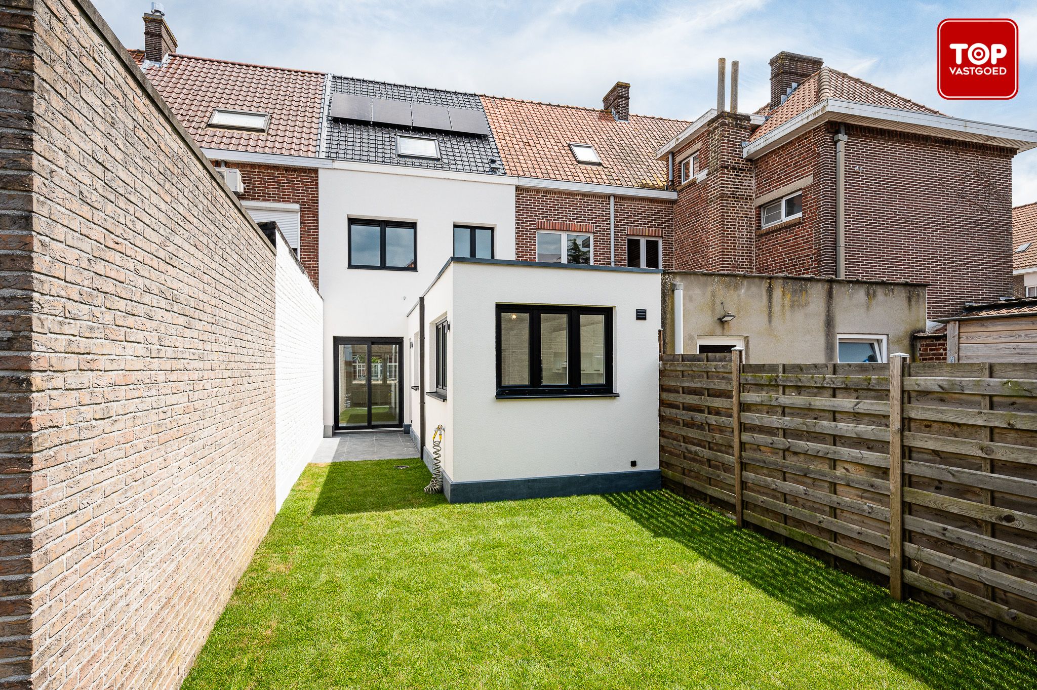 Volledig vernieuwde woning met 3 slaapkamers foto 1