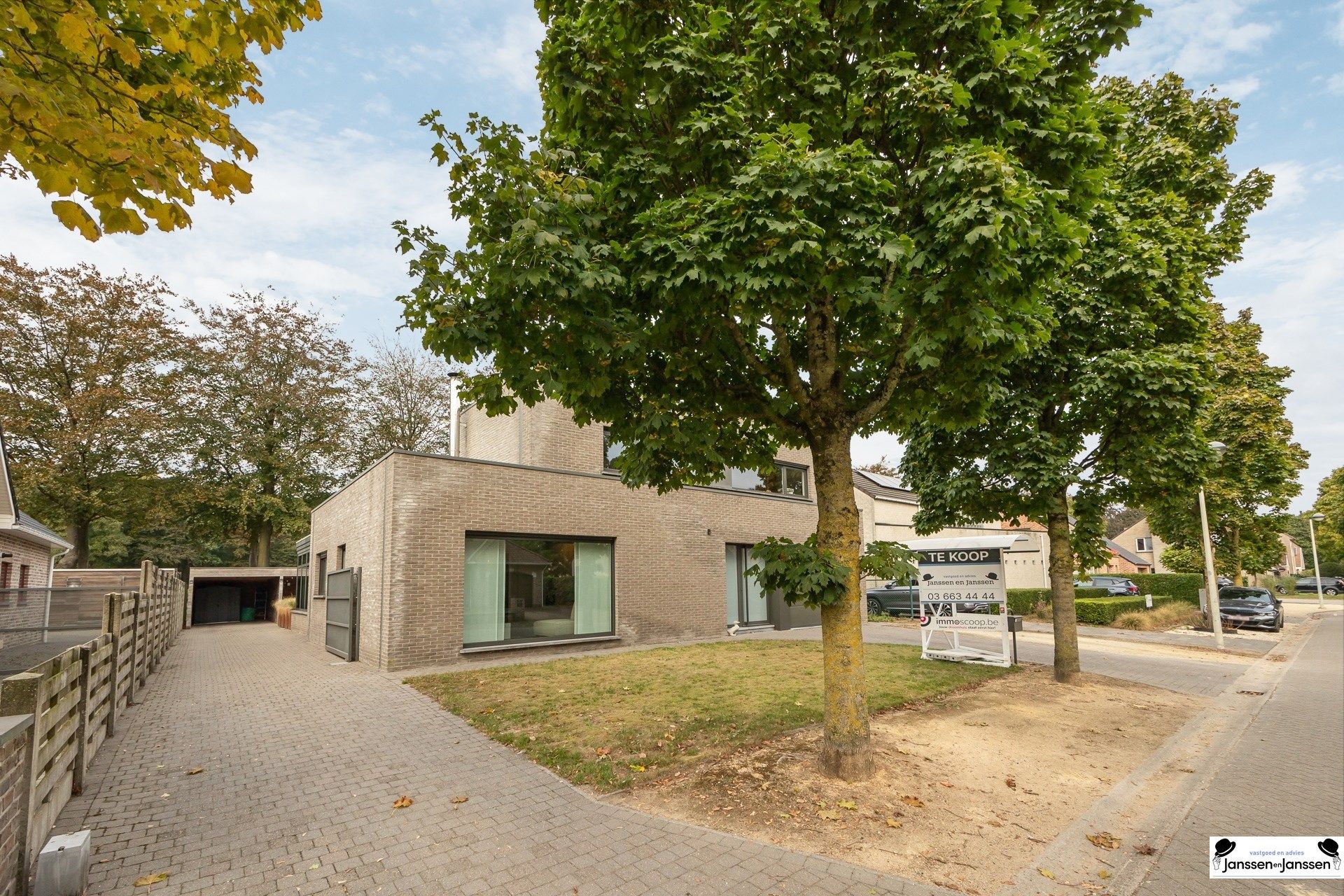 Instapklare, volledig gerenoveerde woning op royaal perceel! foto 33