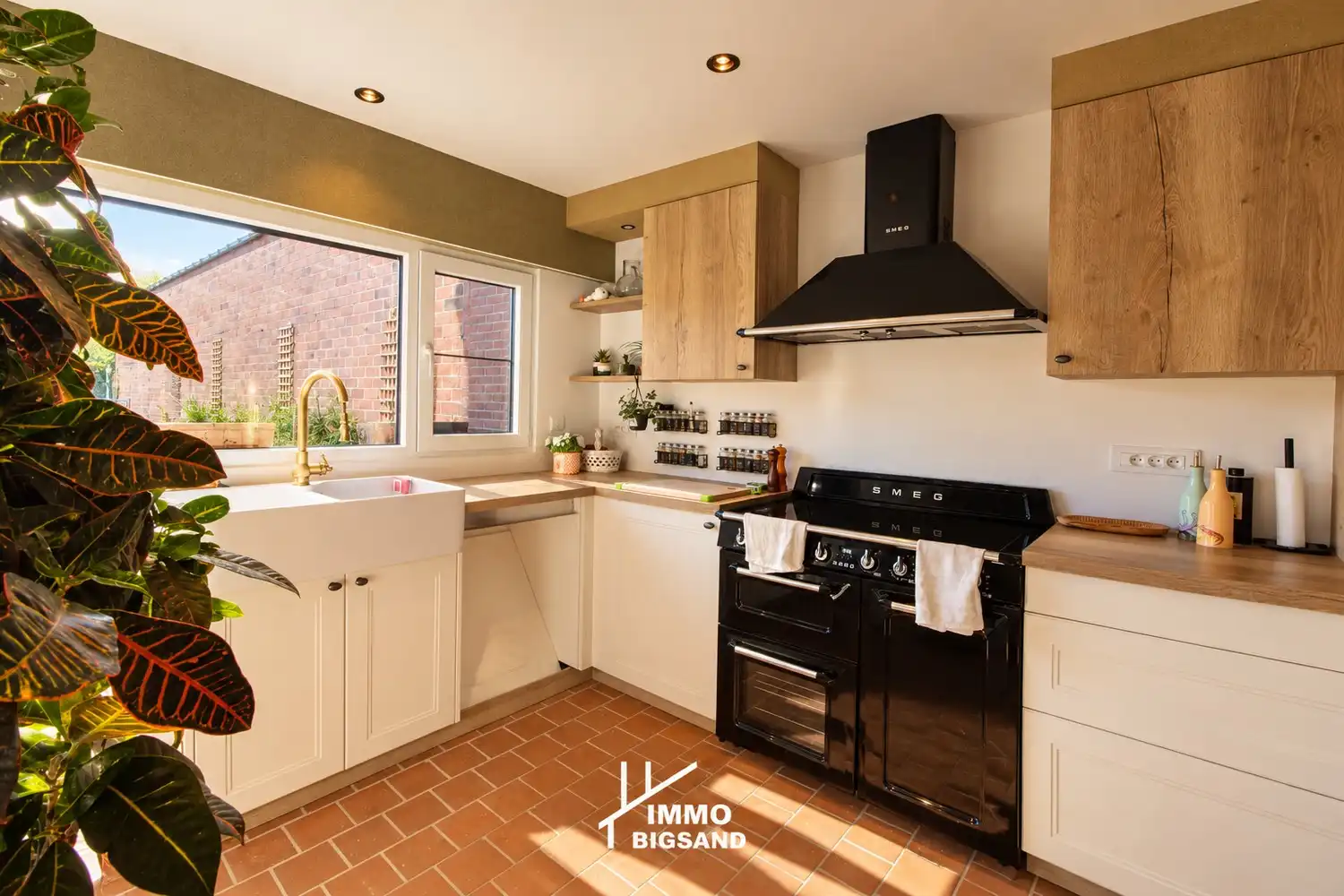 Gerenoveerde halfopen woning met authentieke elementen met 3 slaapkamers en garage foto 21