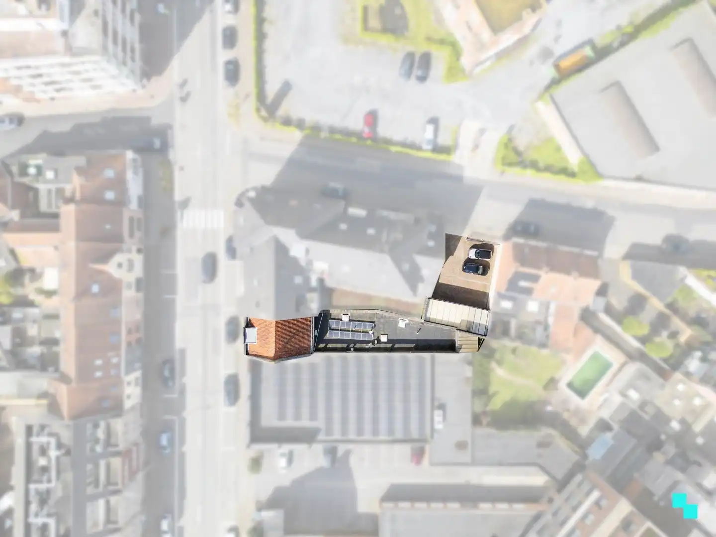 Kantoor met woonst en privé-parking te Roeselare foto 4