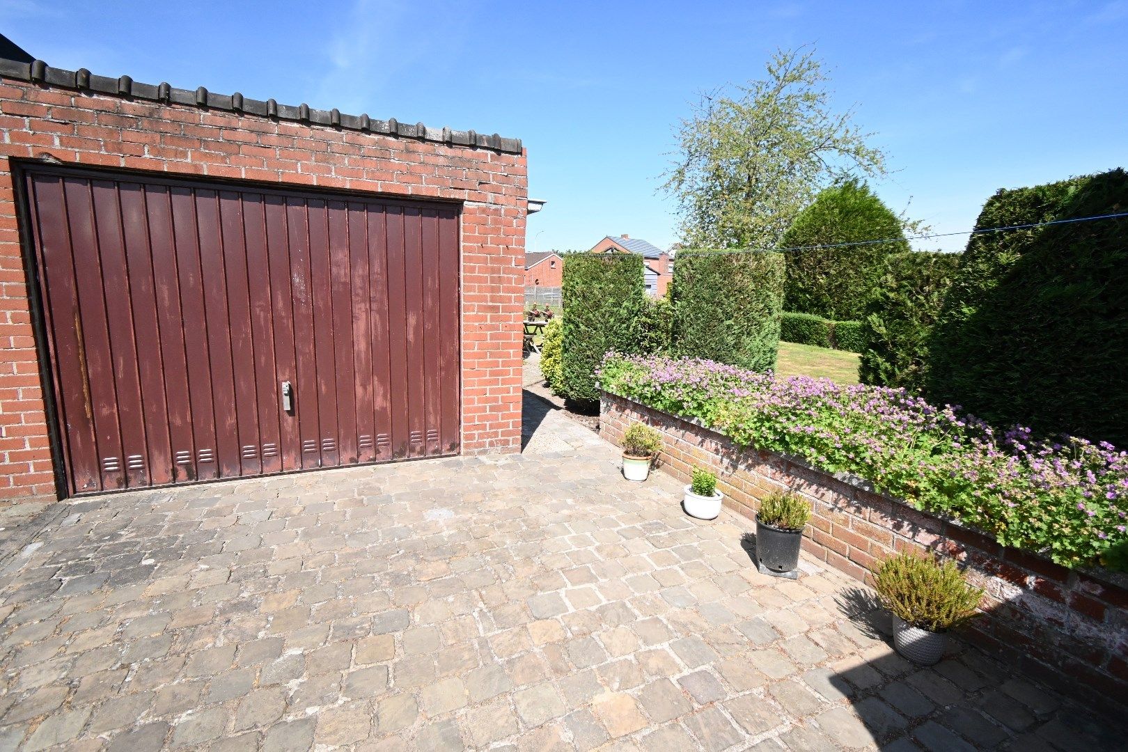 Alleenstaande bungalow met garage en tuin te Maldegem foto 28