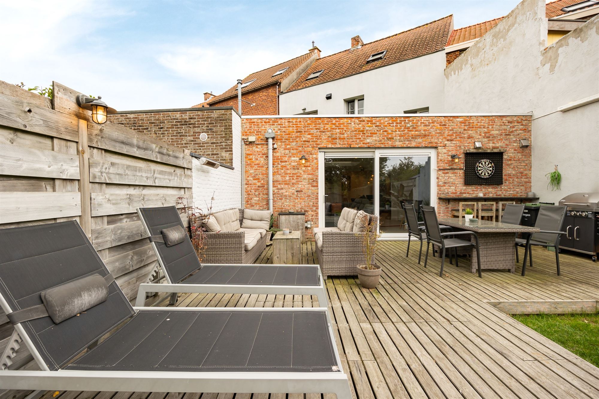 Instapklare, energiezuinige woning met ruime tuin en zwembad foto 30
