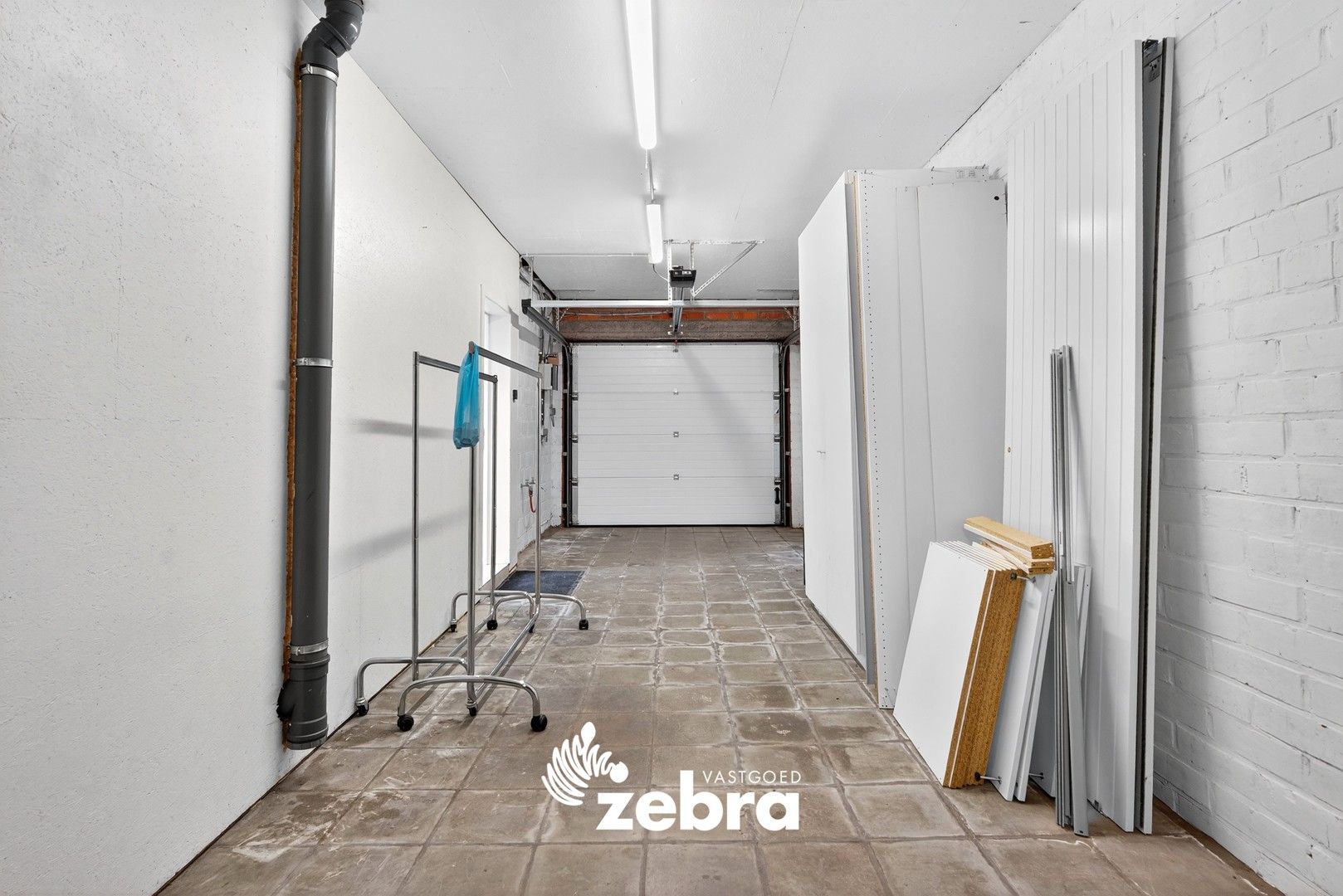 Charmante, gerenoveerde woning op toplocatie in de Bosmolens te Izegem! foto 19