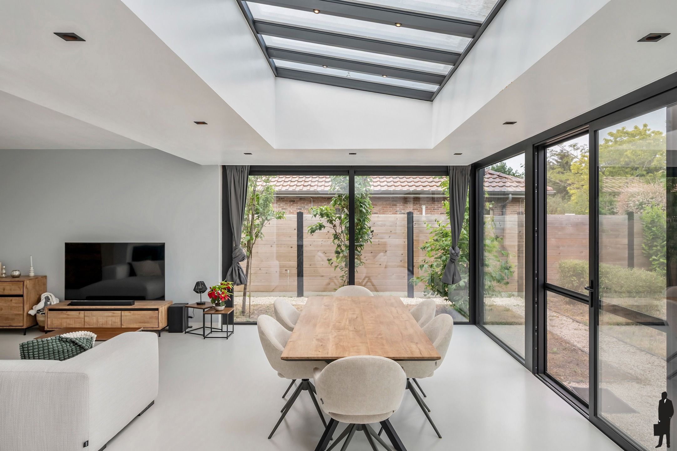 Instapklare woning in doodlopende straat! foto 13