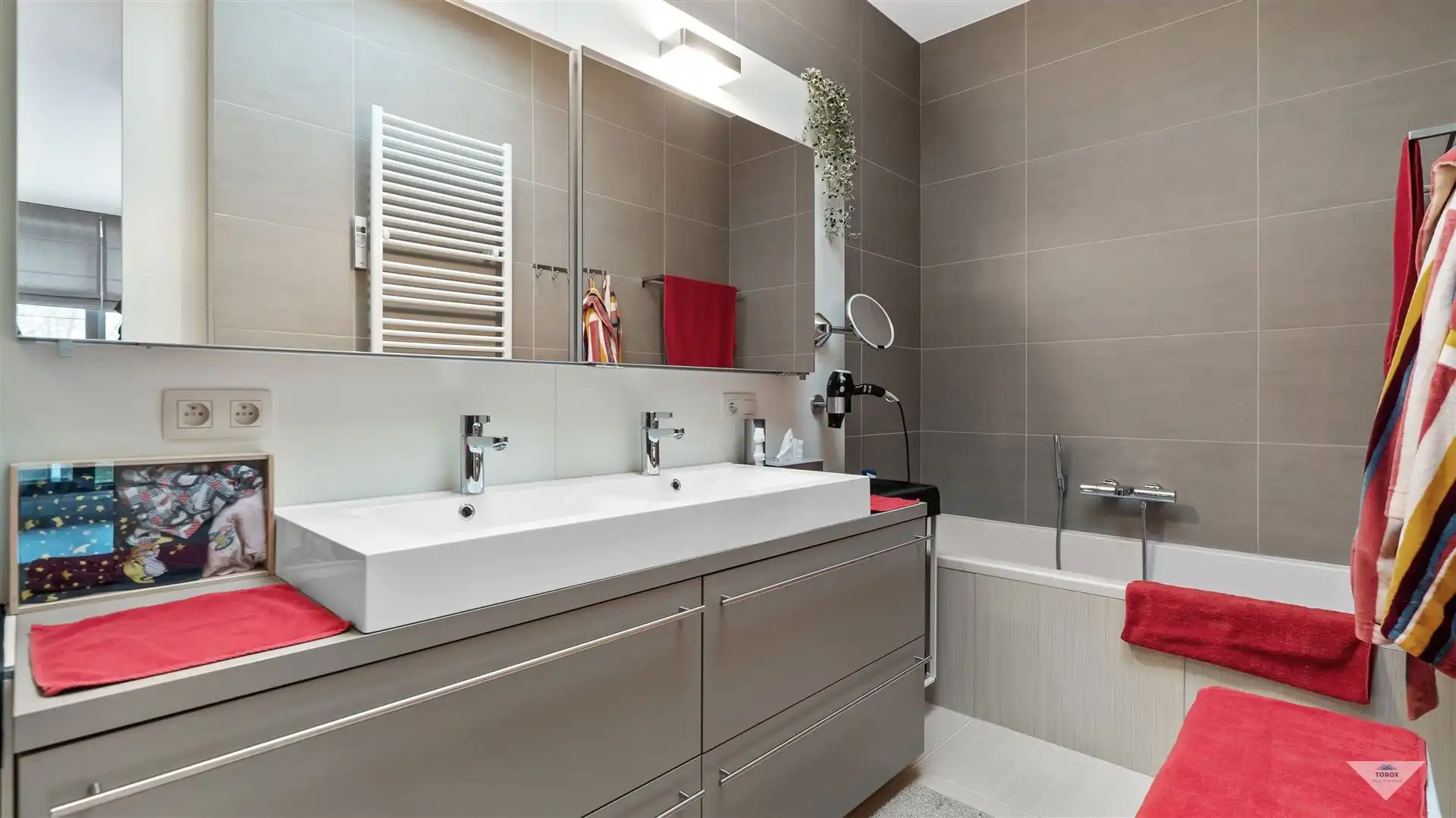 Uitstekend gelegen brasserie in perfecte staat met appartement  foto 18