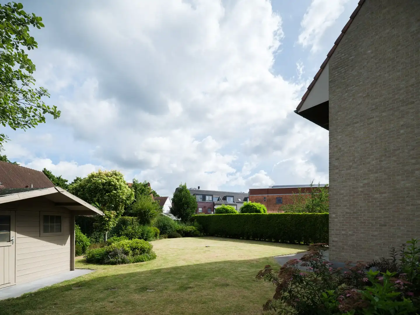 Instapklaar gelijkvloers appartement met 2 slaapkamers en zonnige privétuin foto 13