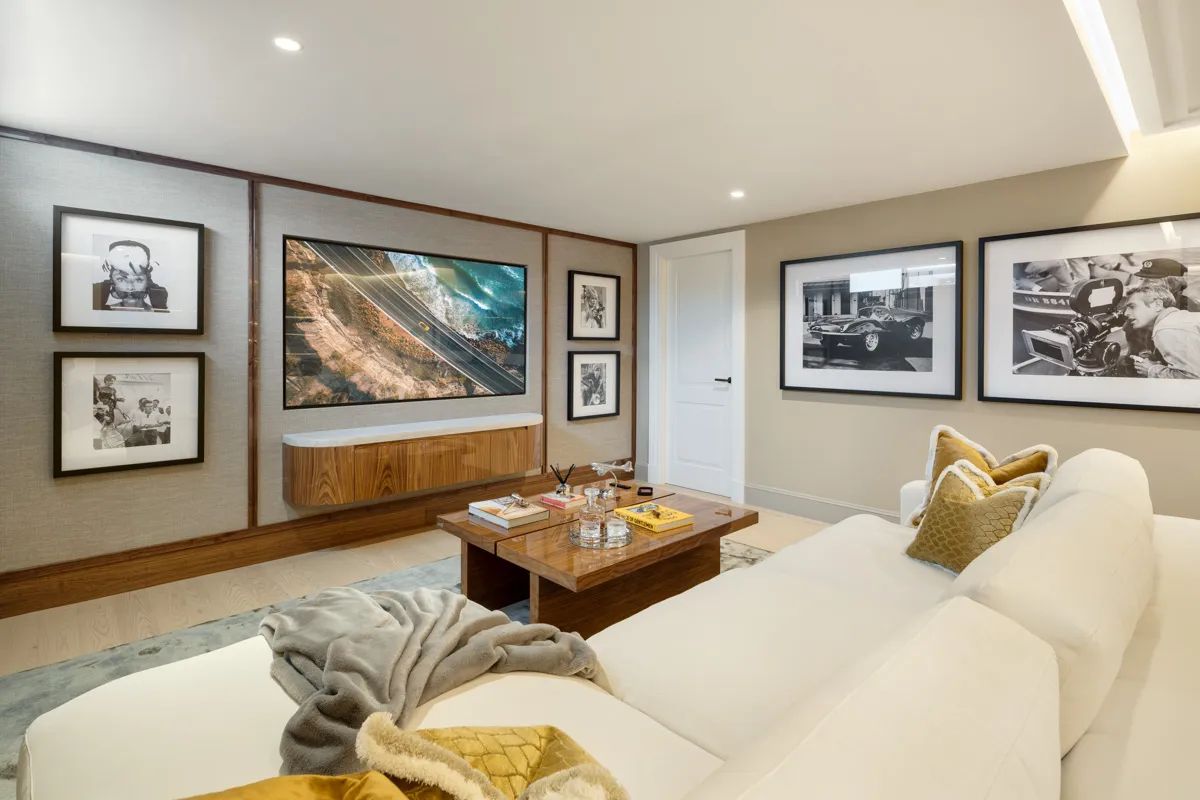Exclusieve villa in Marbella: tijdloze elegantie en ongeëvenaarde luxe foto 17