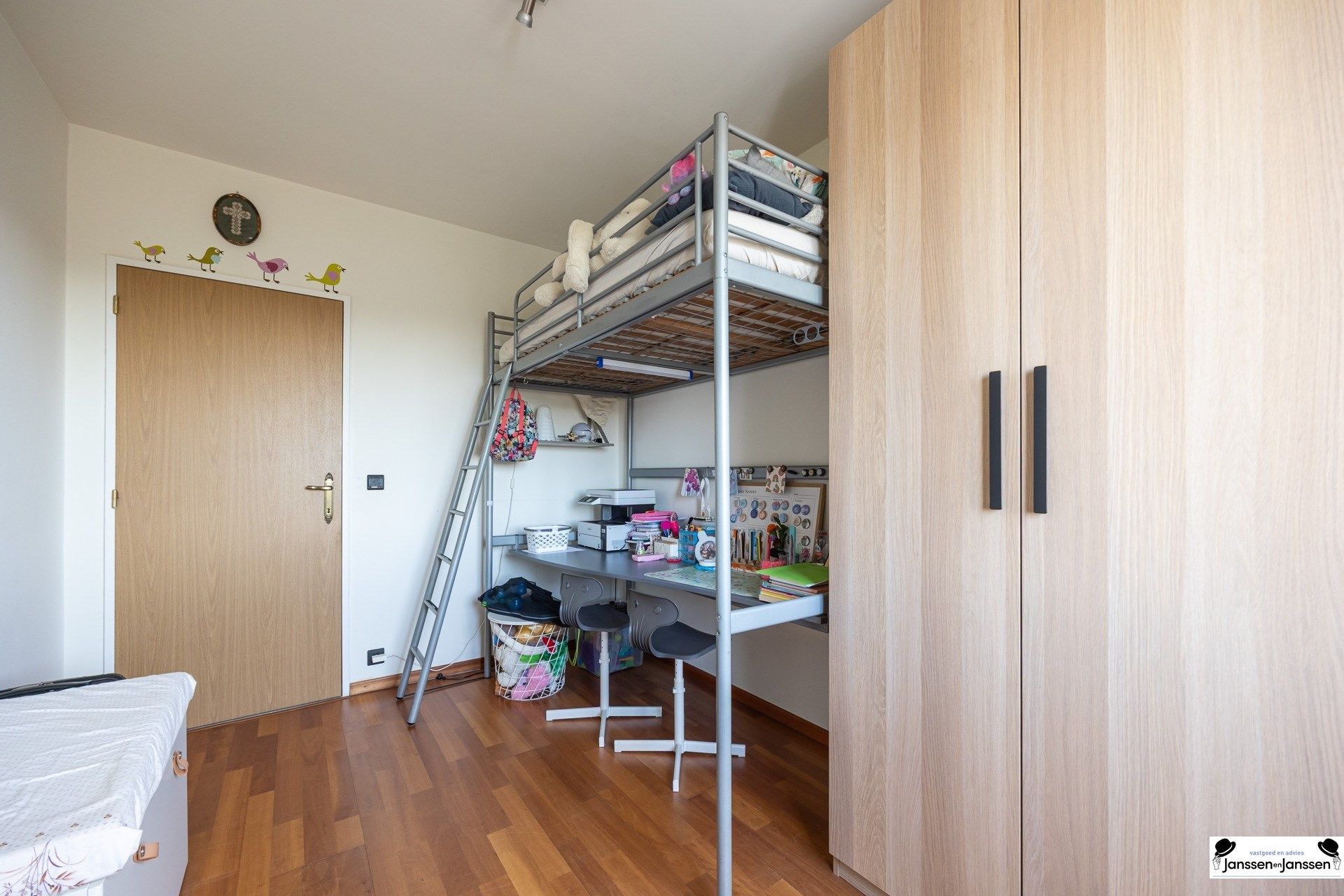 Te koop: Licht en ruim appartement in Merksem! foto 14