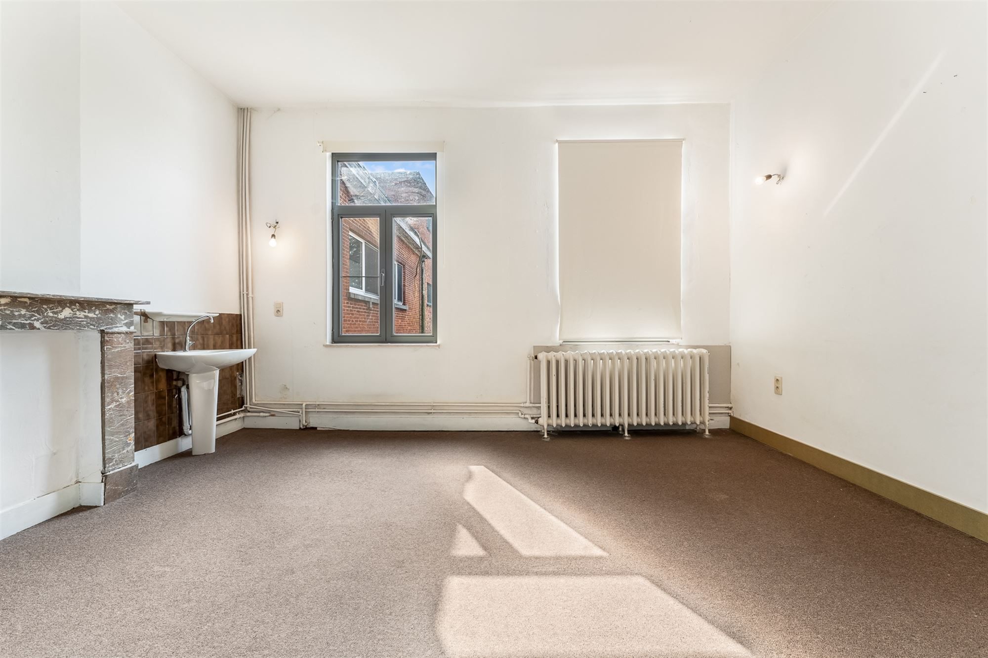 HANDELSPAND 111M2 MET WOONST 199M2 OP PERFECTE LOCATIE MET ENORME VISIBILITEIT! foto 24