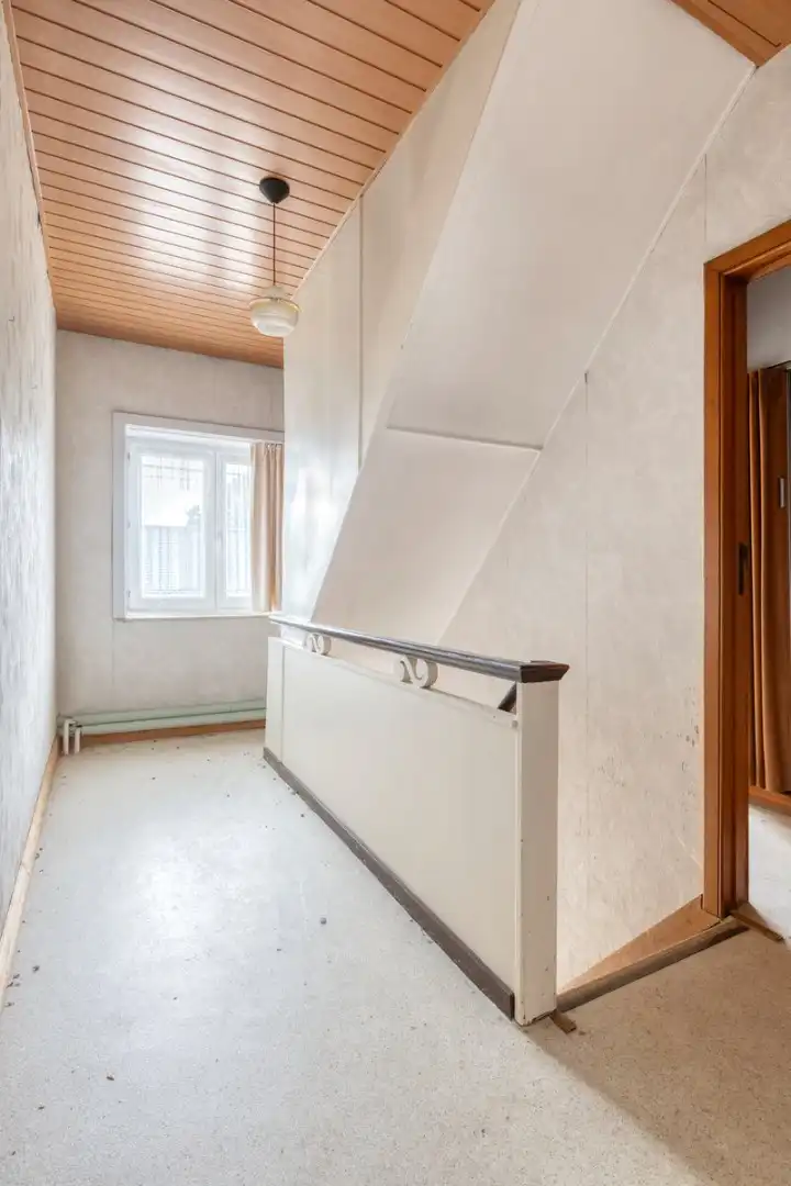 Ruime woning met veel potentieel op perceel van bijna 18 are foto 7