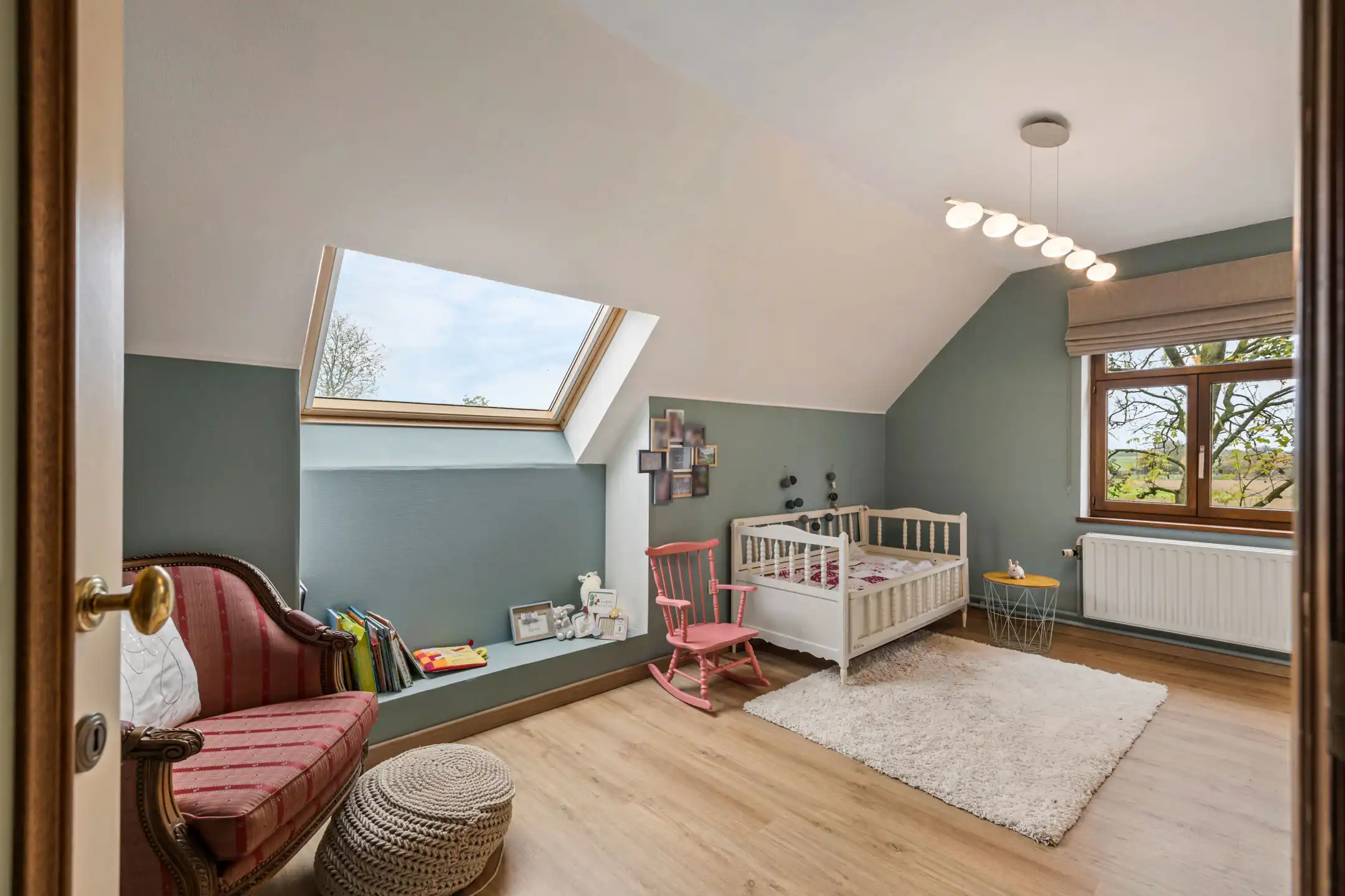 Prachtige villa 5 slpk te midden van de velden op +/- 50a foto 30