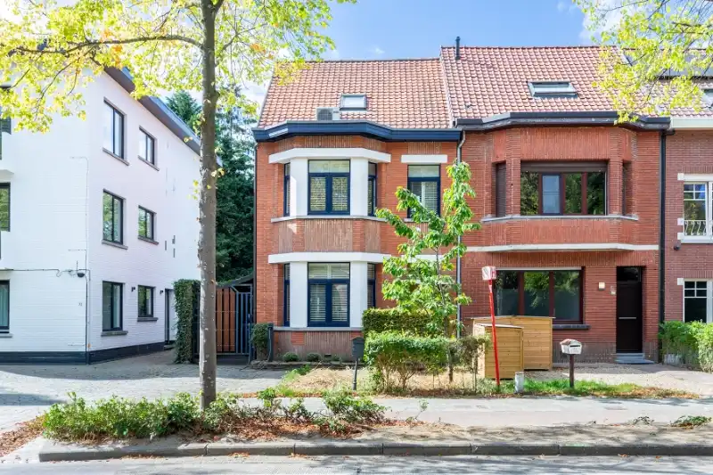 Hoofdfoto van de publicatie: Toplocatie, authenticiteit, instapklaar, Z-W tuin!