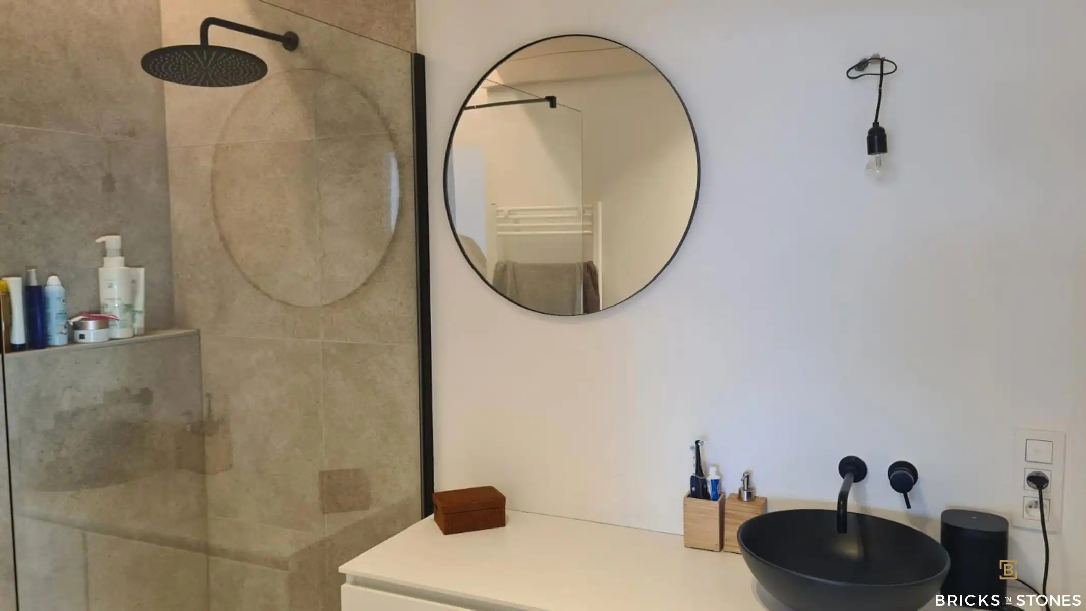 Bemeubelde penthouse met prachtig zicht foto 9