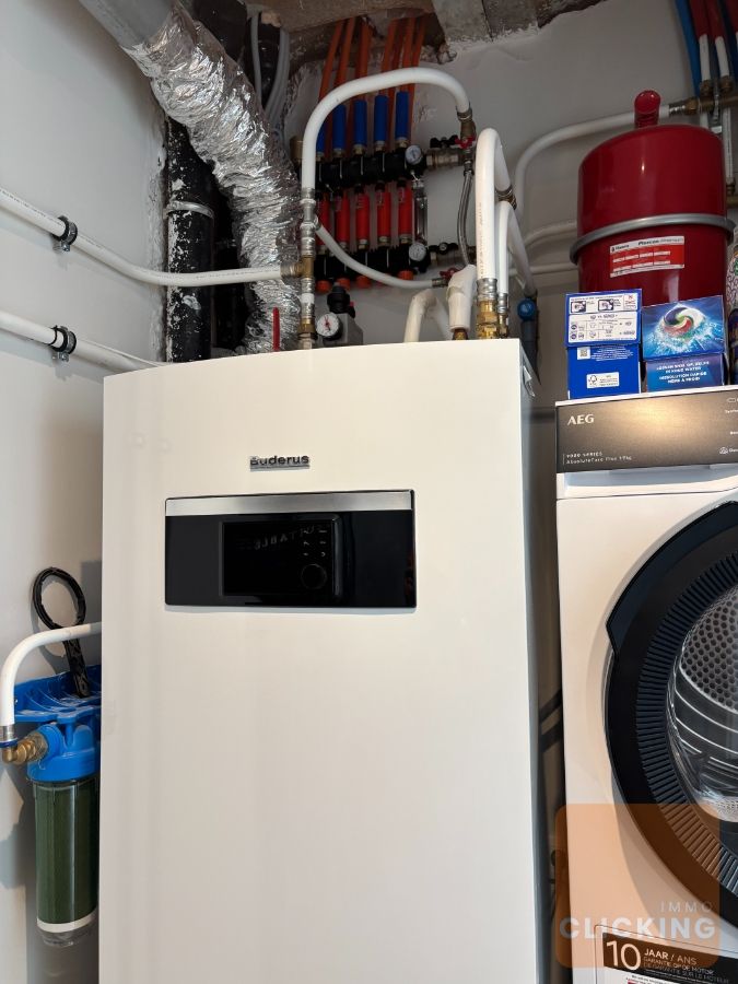 Slim wonen in stijl: volledig gerenoveerde woning in het groene Borchtlombeek foto 37